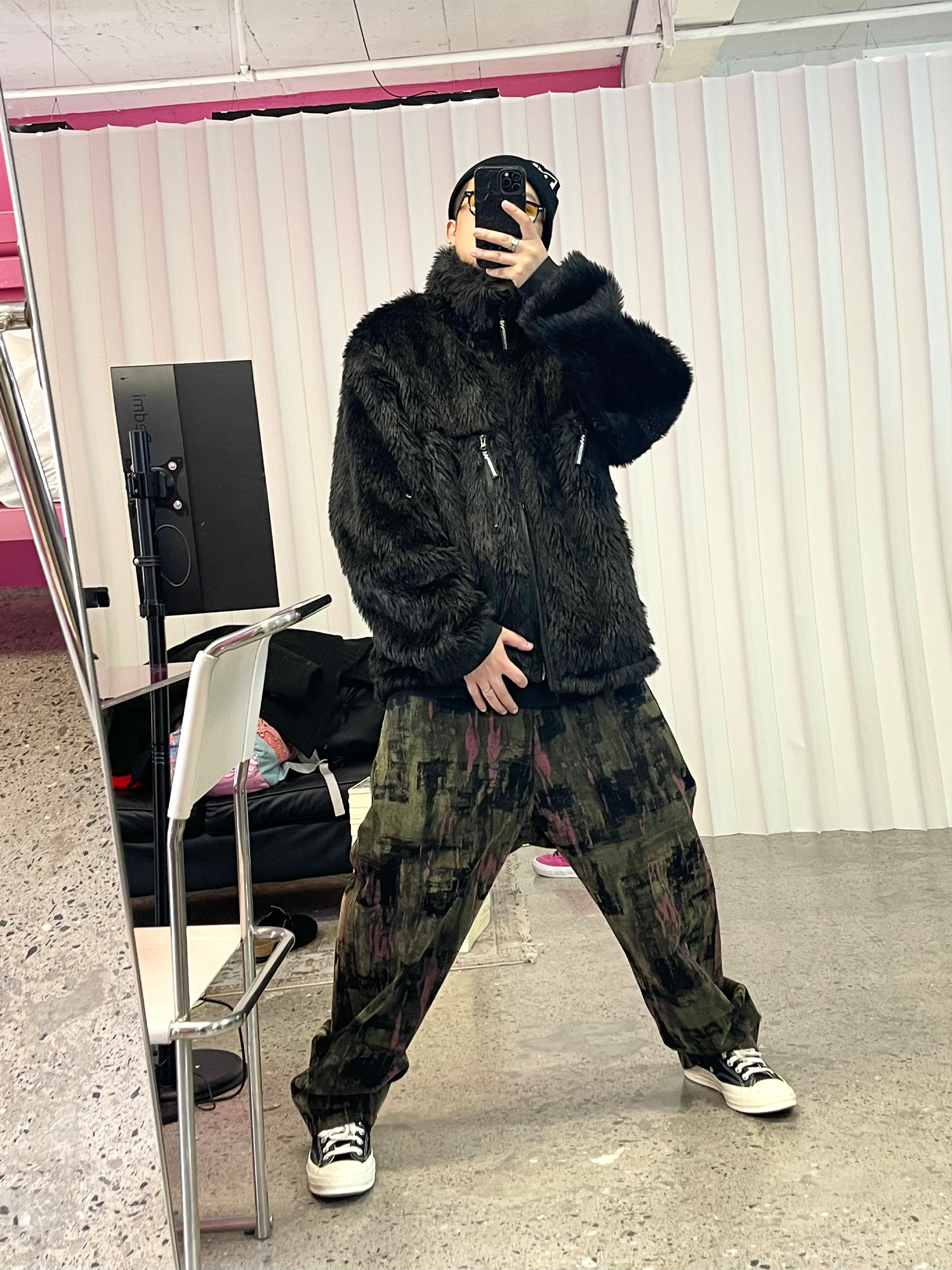 ME DA IGUAL Shaggy Multi-Pocket Faux Fur Jacket