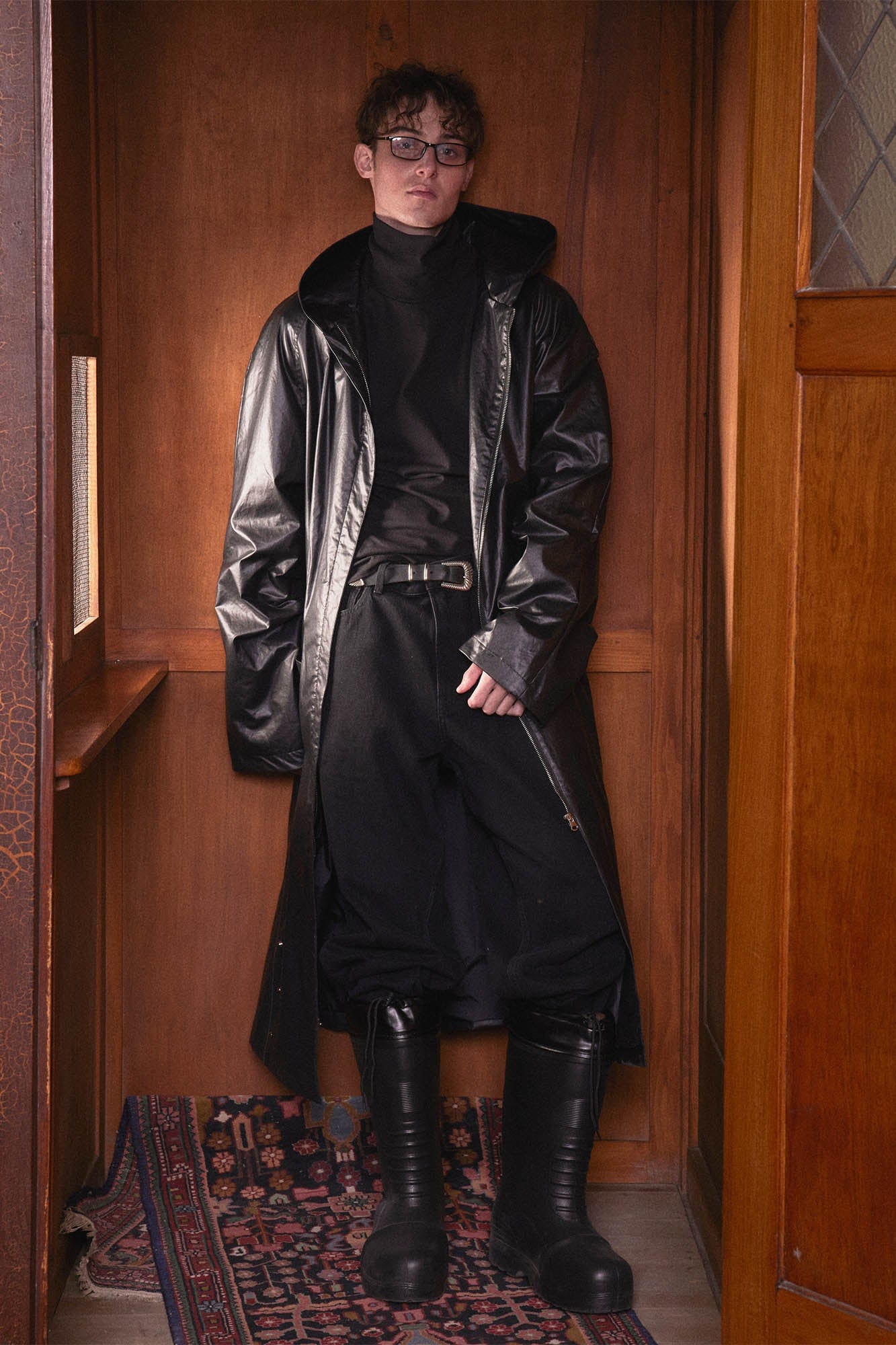 KADAKADA Side-Zipper Rivet Wrinkled Trench Coat