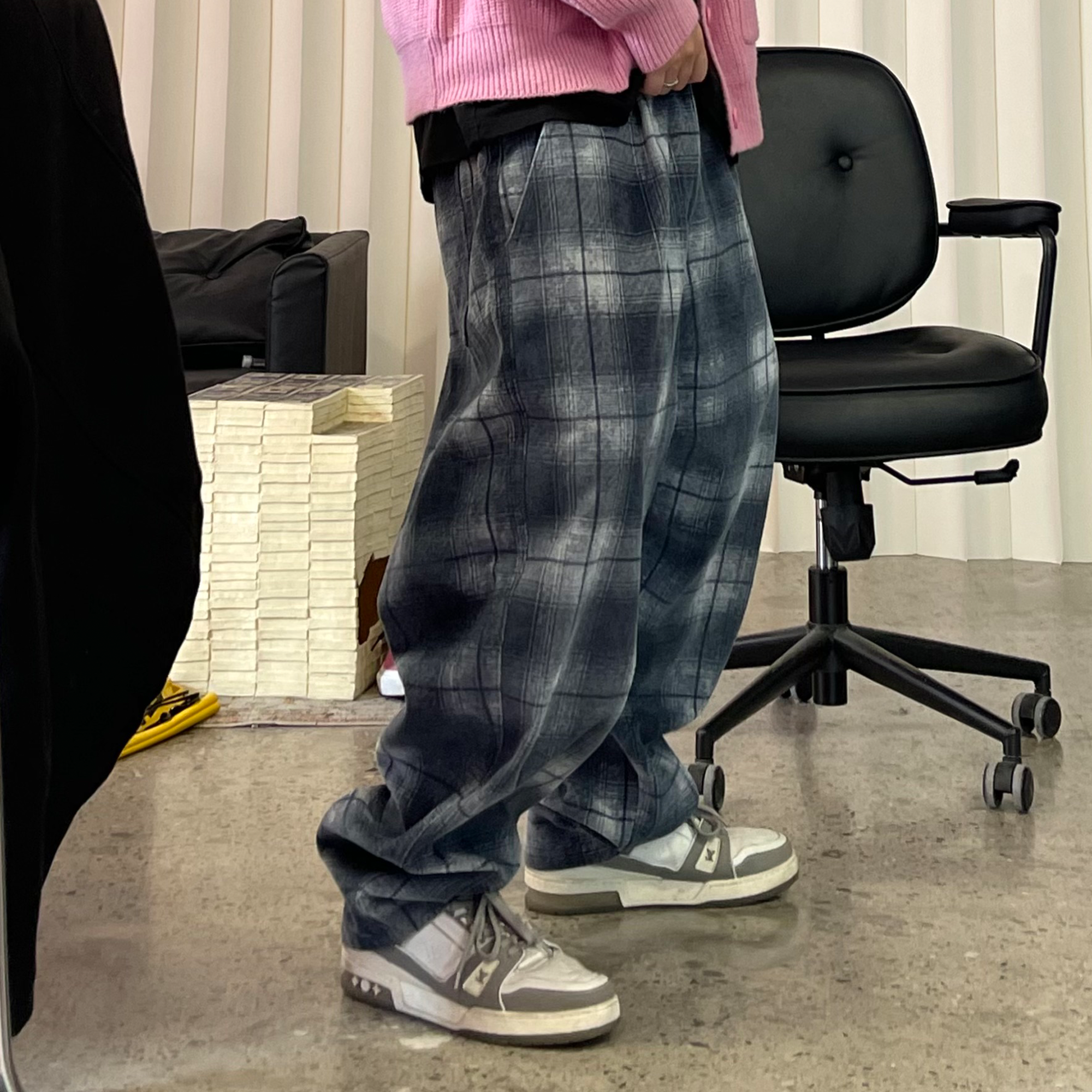 ME DA IGUAL Washed Plaid Tappered Pants Gray