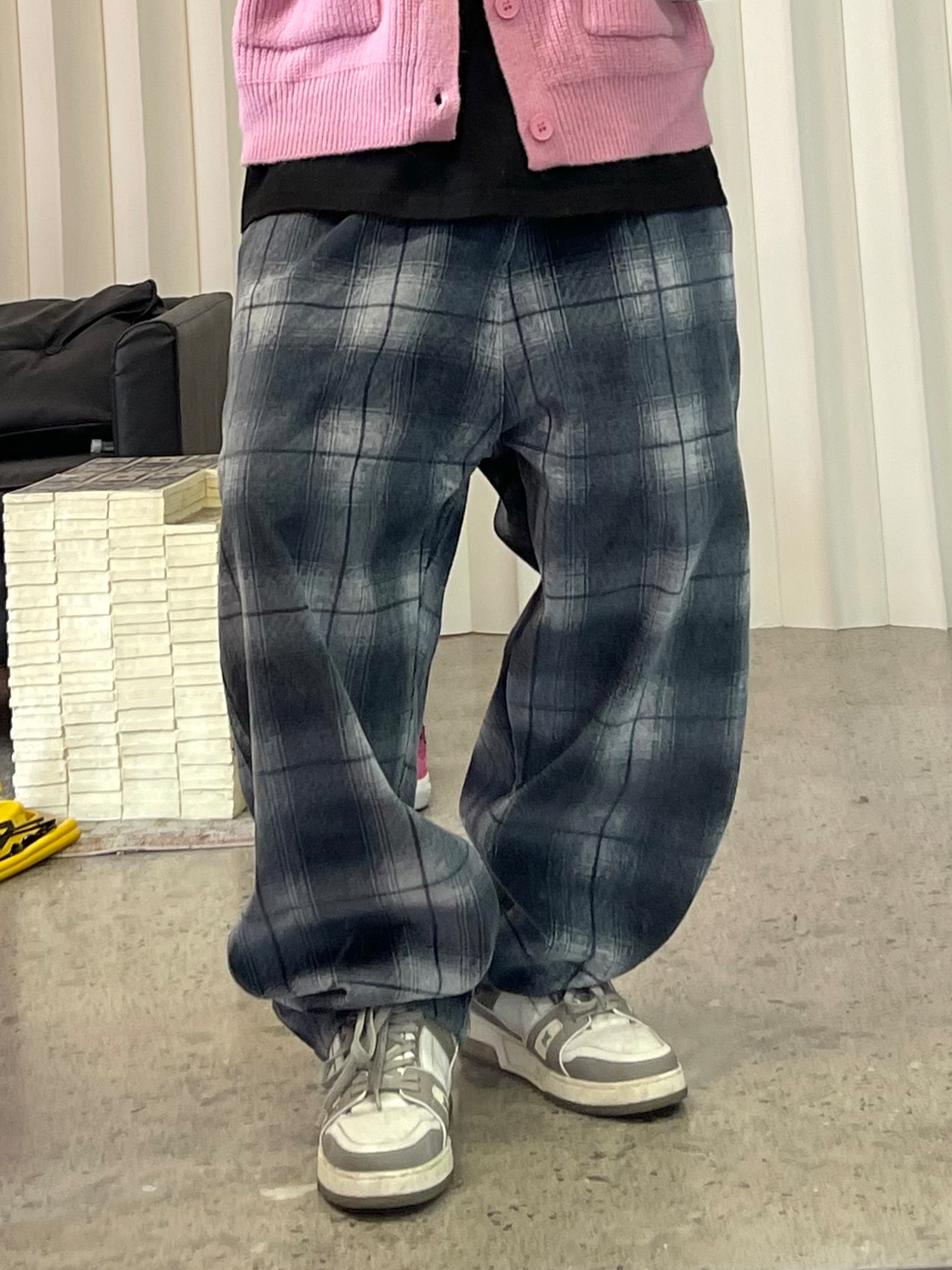 ME DA IGUAL Washed Plaid Tappered Pants Gray