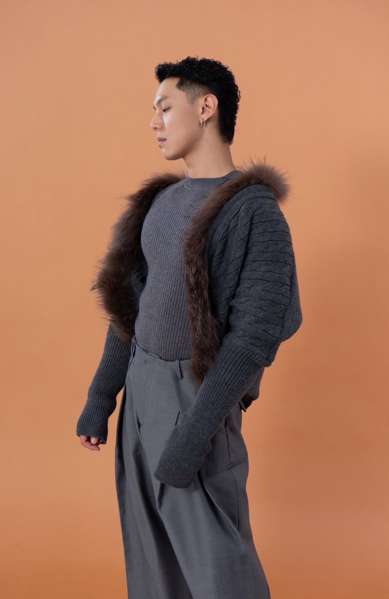 CLP Faux-Fur Trim Cable-Knit Cropped Cardigan