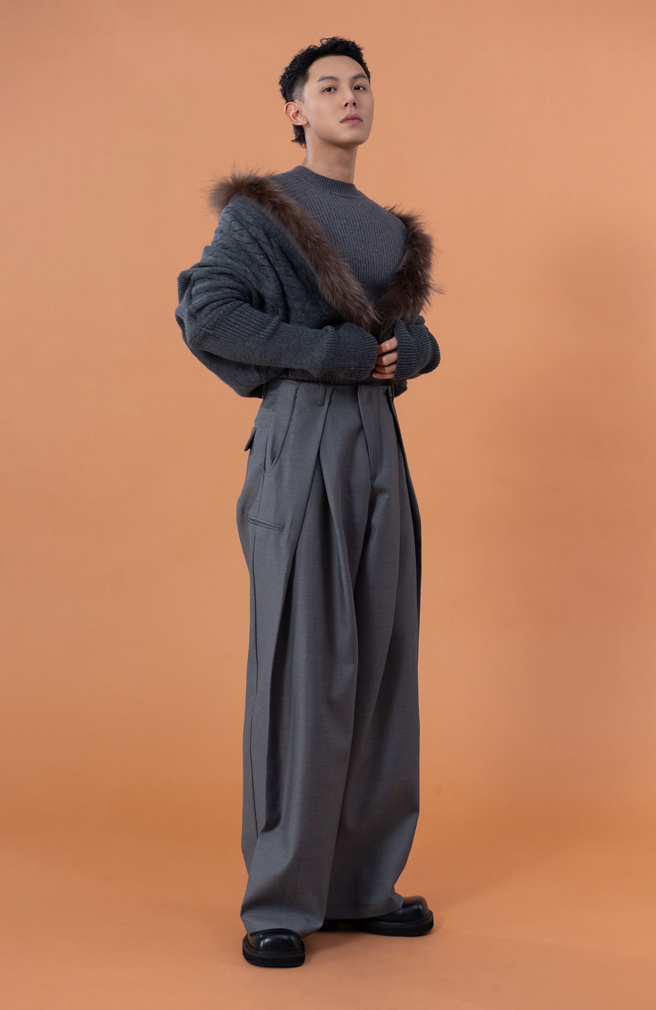 CLP Faux-Fur Trim Cable-Knit Cropped Cardigan