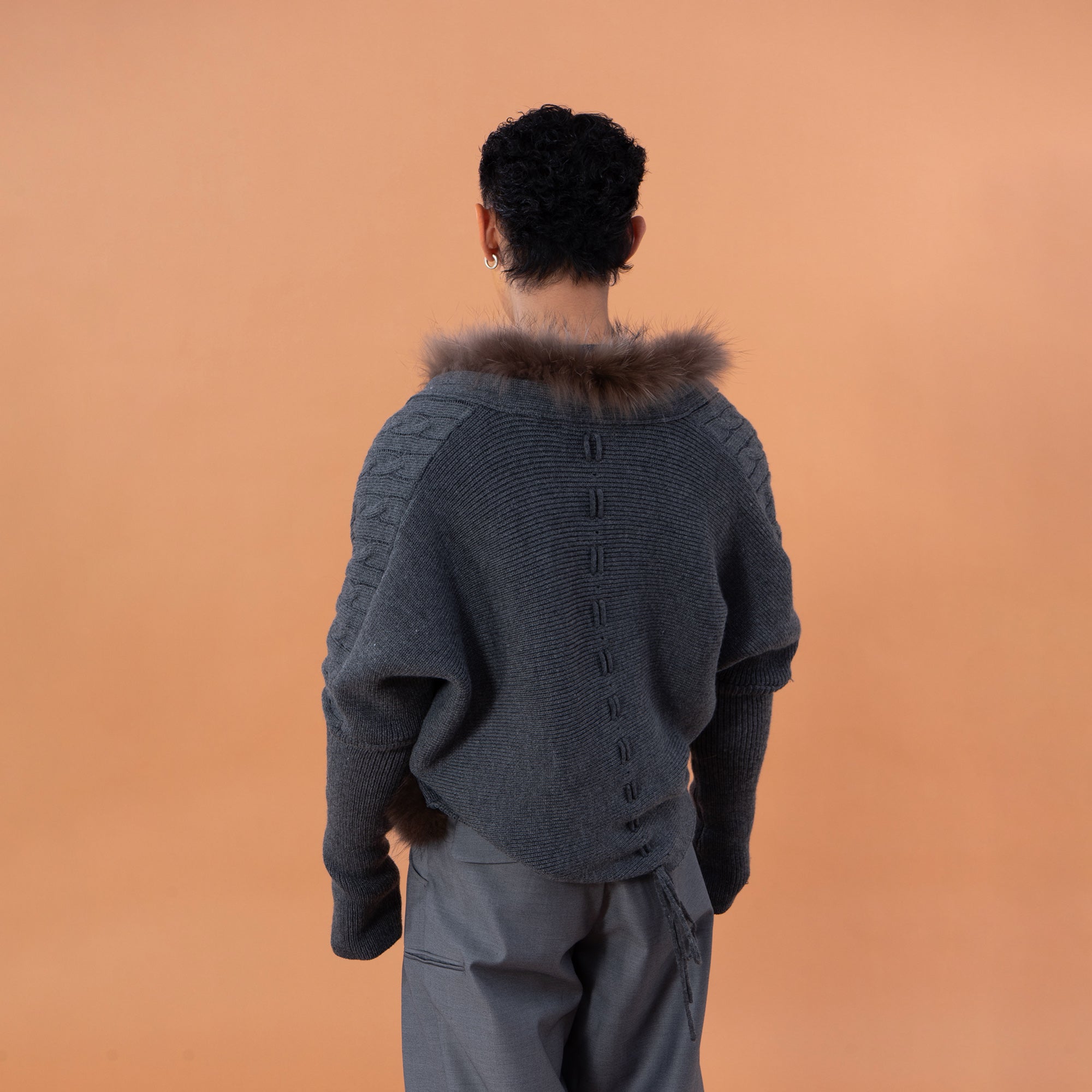 CLP Faux-Fur Trim Cable-Knit Cropped Cardigan