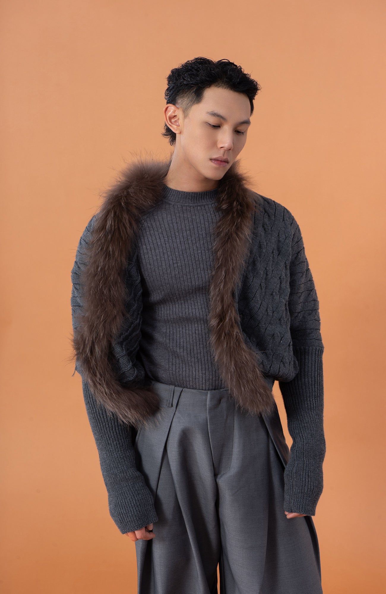 CLP Faux-Fur Trim Cable-Knit Cropped Cardigan