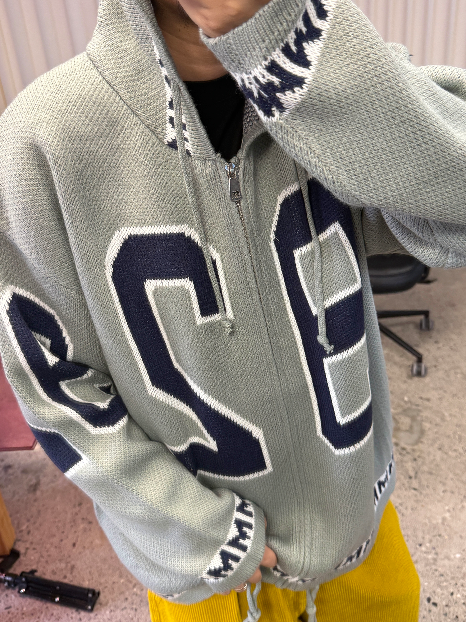 ME DA IGUAL Number-Jacquard Knit Zip Hoodie