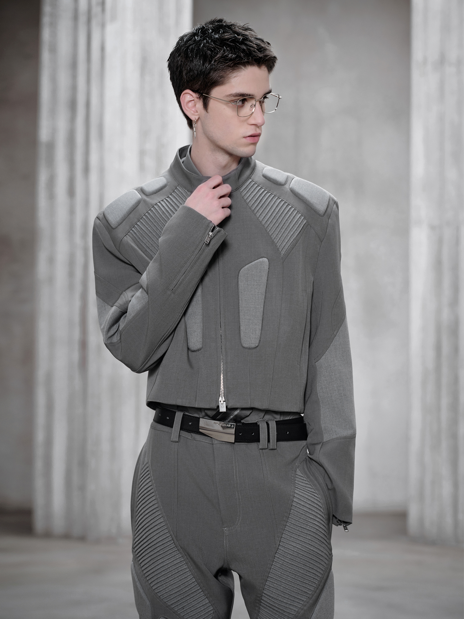 FACEONLAB Short Suit Jacket グレー FACEONLAB Paneled Armor Padding Biker Jacket