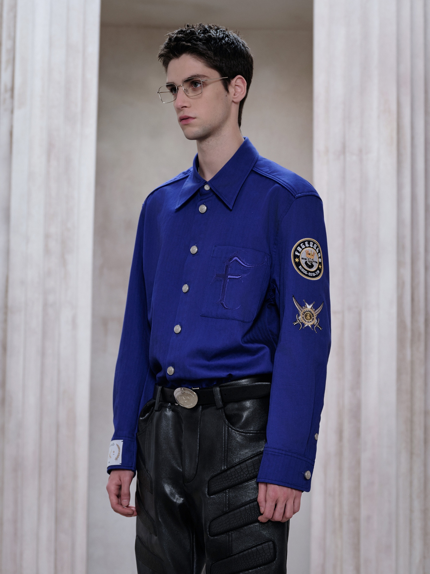 FACEONLAB Mental-Button Embroidered Badge-Patch Shirt Blue