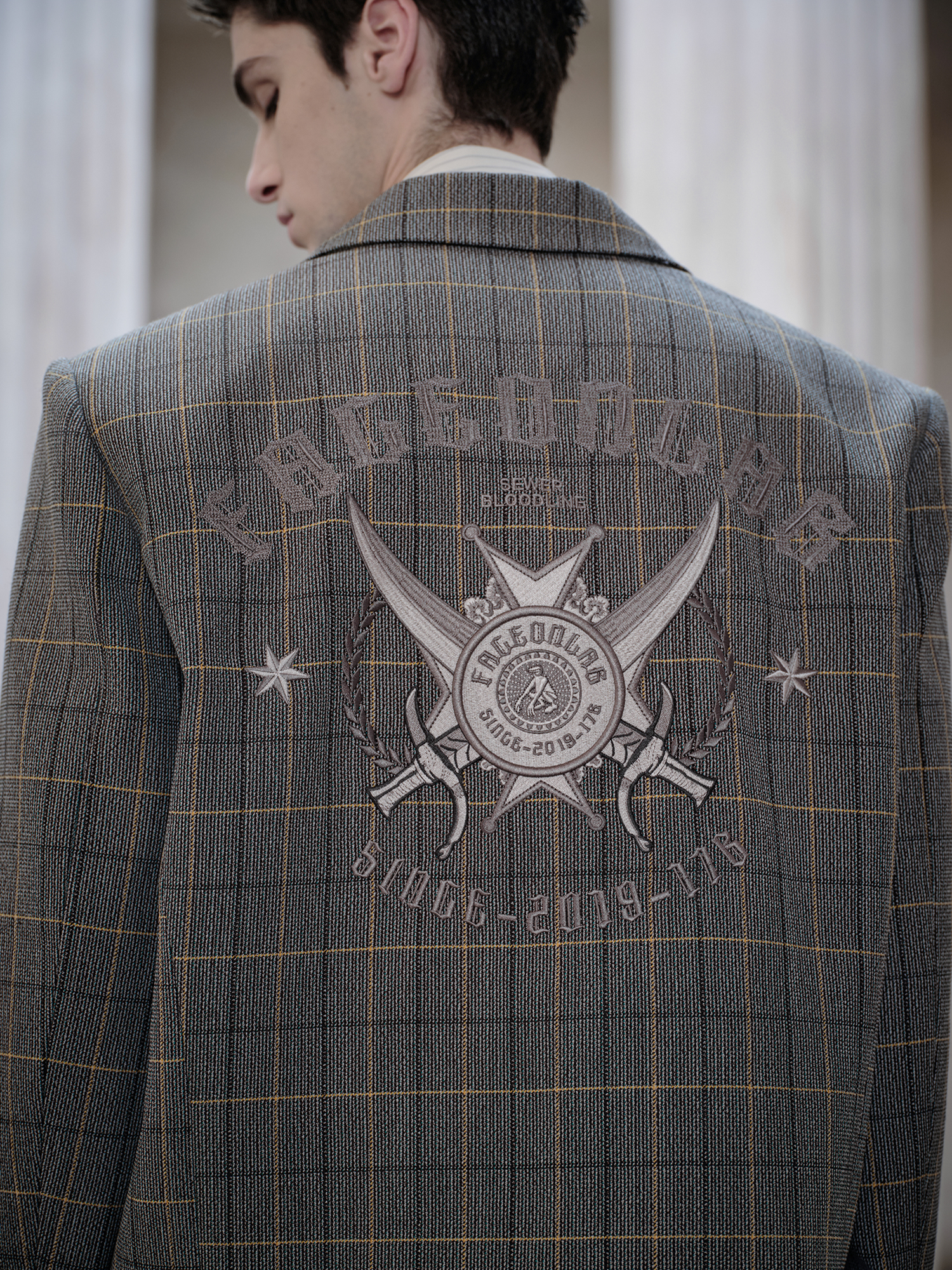 FACEONLAB Plaid Double-Breasted Blazer