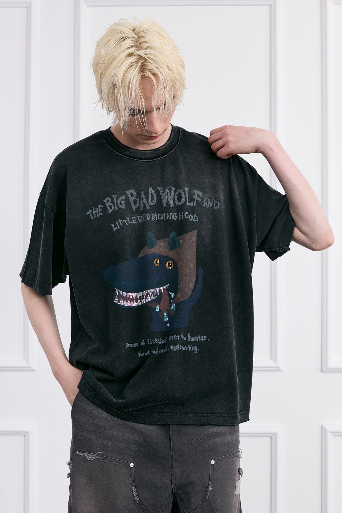 FACEONLAB Big Bad Wolf Oversized T-Shirt, premium urban and streetwear designers apparel on PROJECTISR.com, FACEONLAB