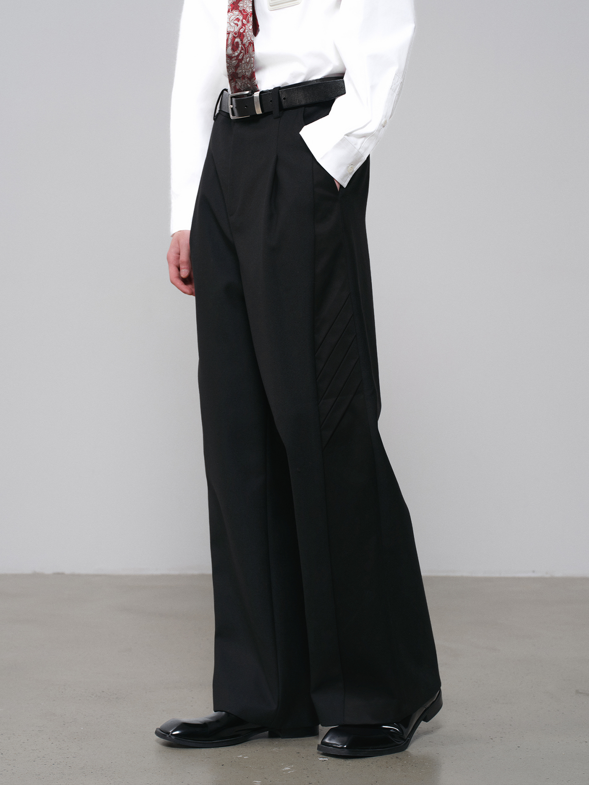 FACEONLAB Pleated Spliced Wool-Blend Trousers