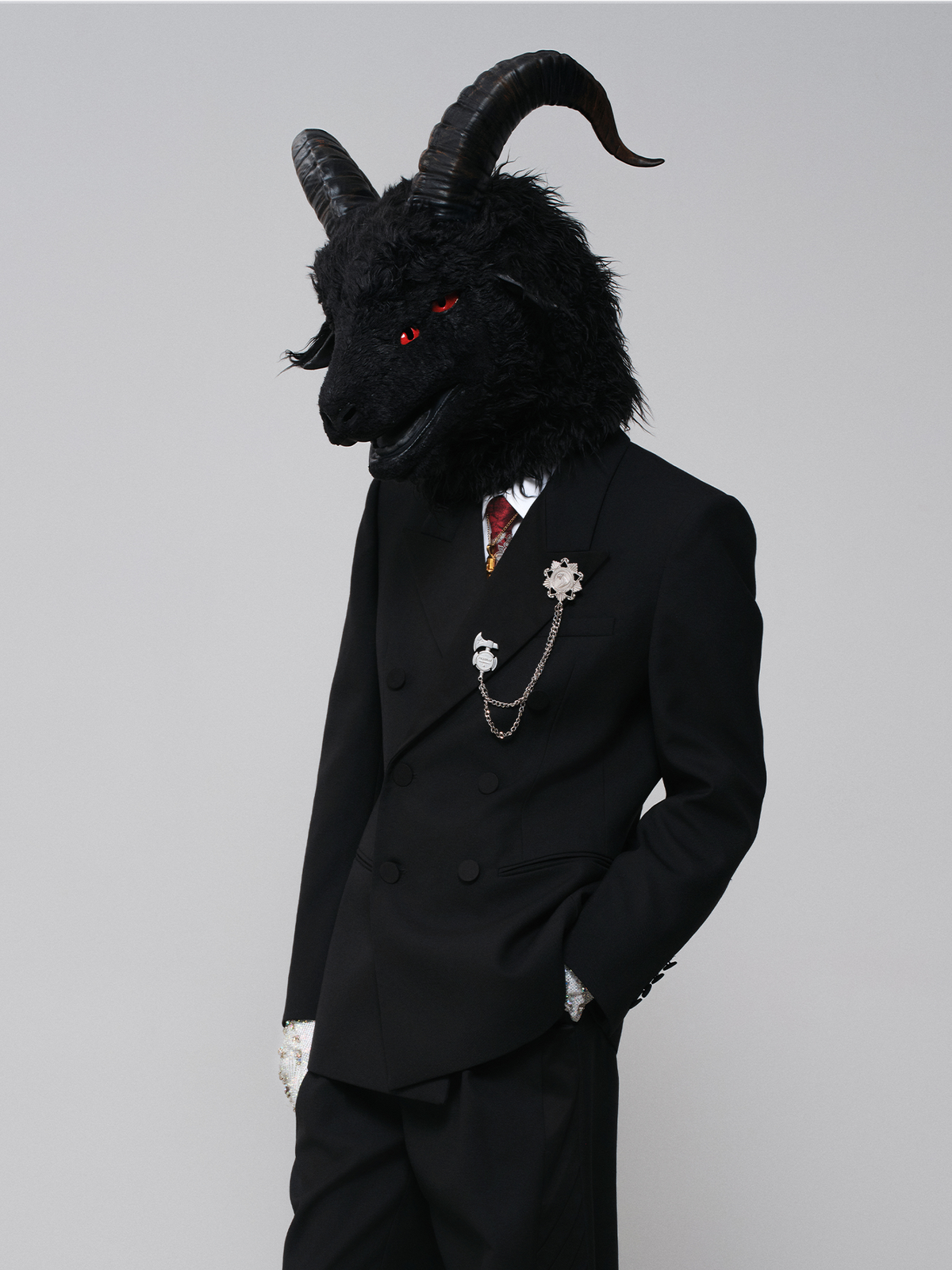 FACEONLAB Medal Emblem Double-Breasted Peak Lapel Blazer
