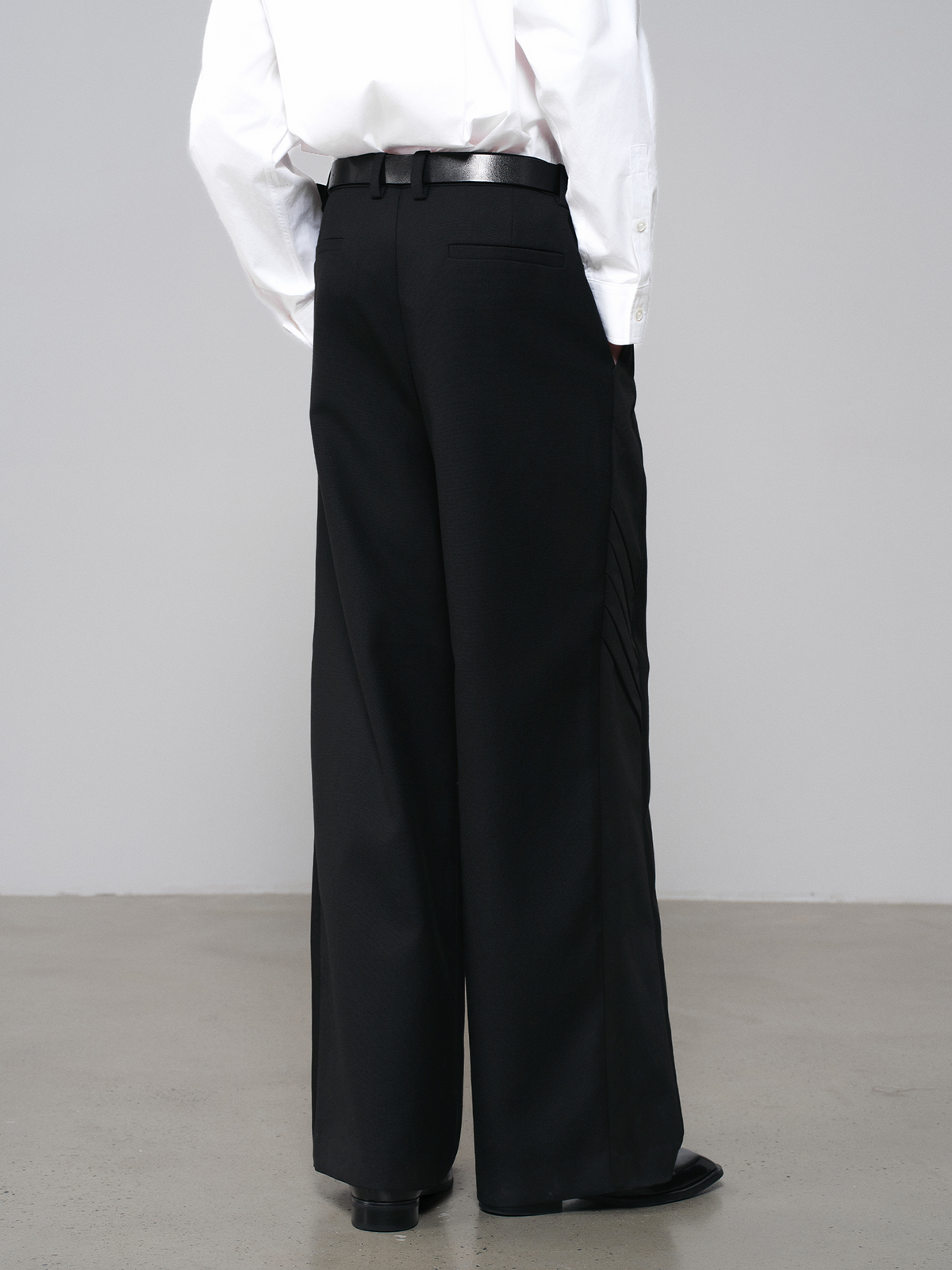 FACEONLAB Pleated Spliced Wool-Blend Trousers