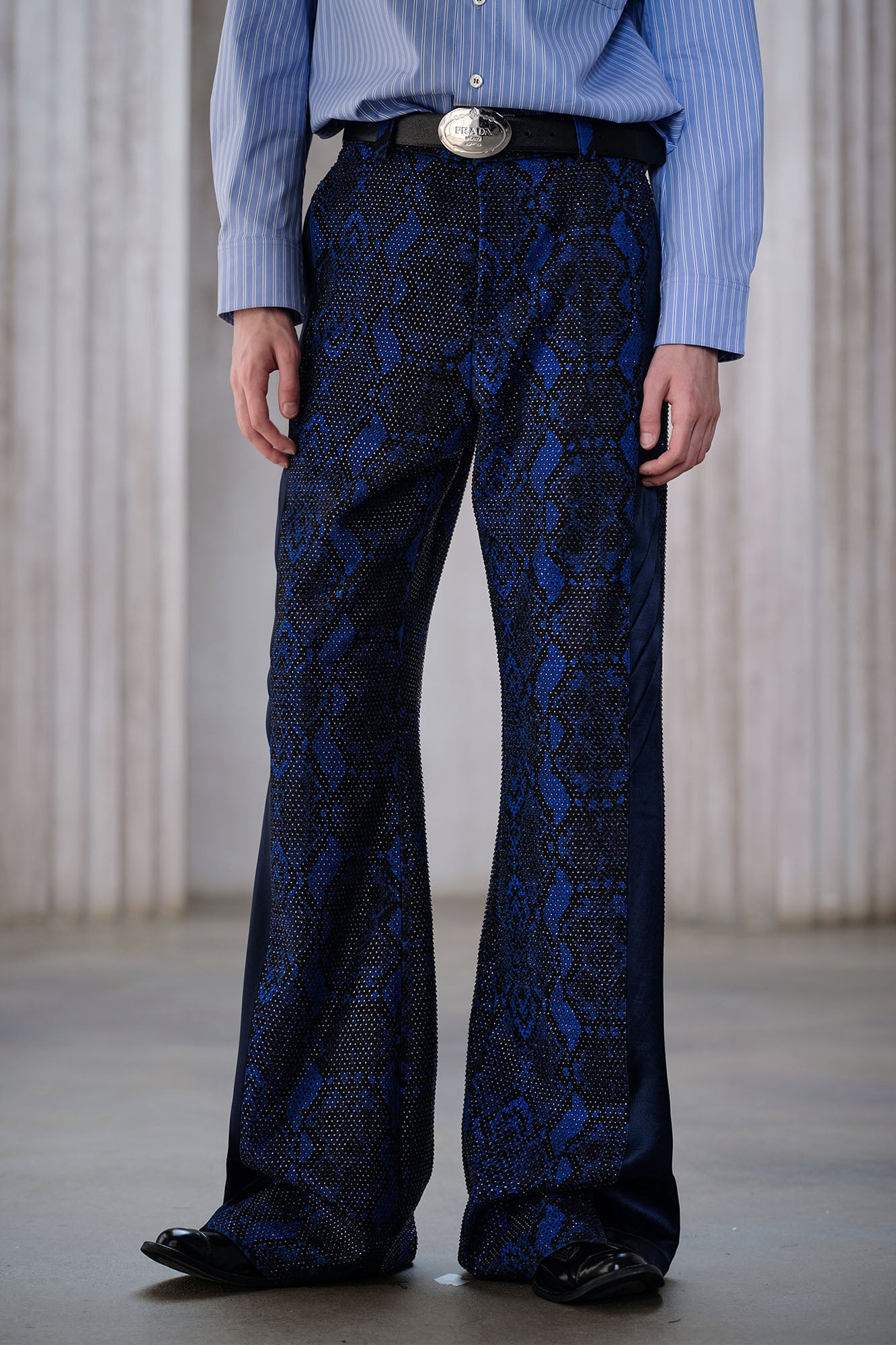 FACEONLAB Snake Diamond Straight-Leg Pants