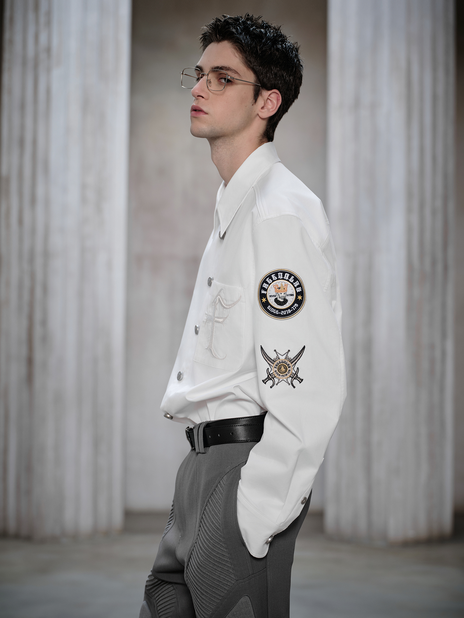 FACEONLAB Mental-Button Embroidered Badge-Patch Shirt White