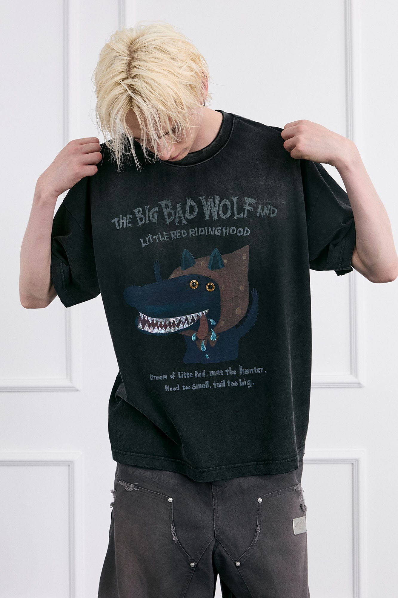FACEONLAB Big Bad Wolf Oversized T-Shirt, premium urban and streetwear designers apparel on PROJECTISR.com, FACEONLAB