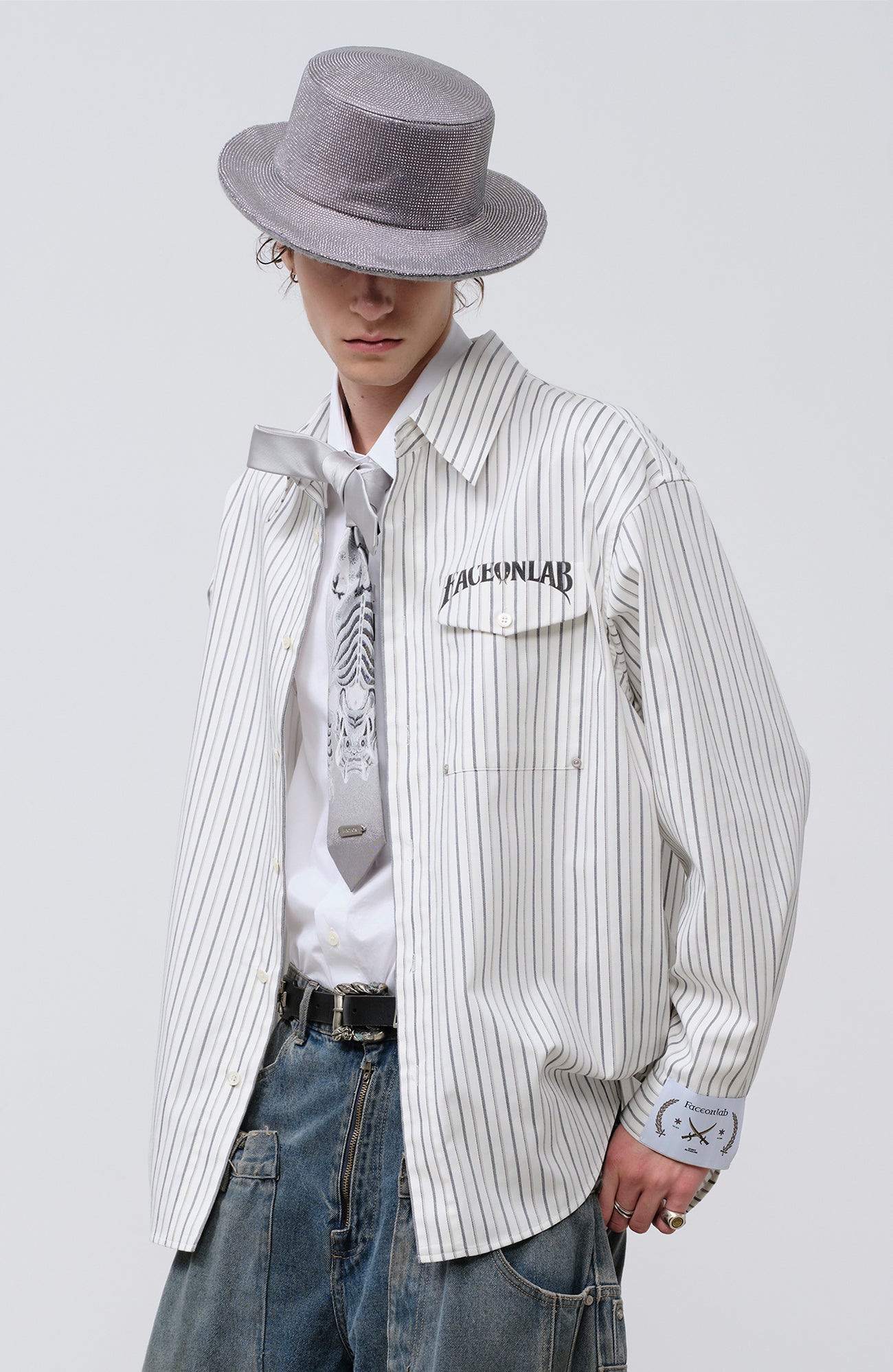 FACEONLAB Stripe Animal Graphic Relaxed Shirt White, premium urban and streetwear designers apparel on PROJECTISR.com, FACEONLAB