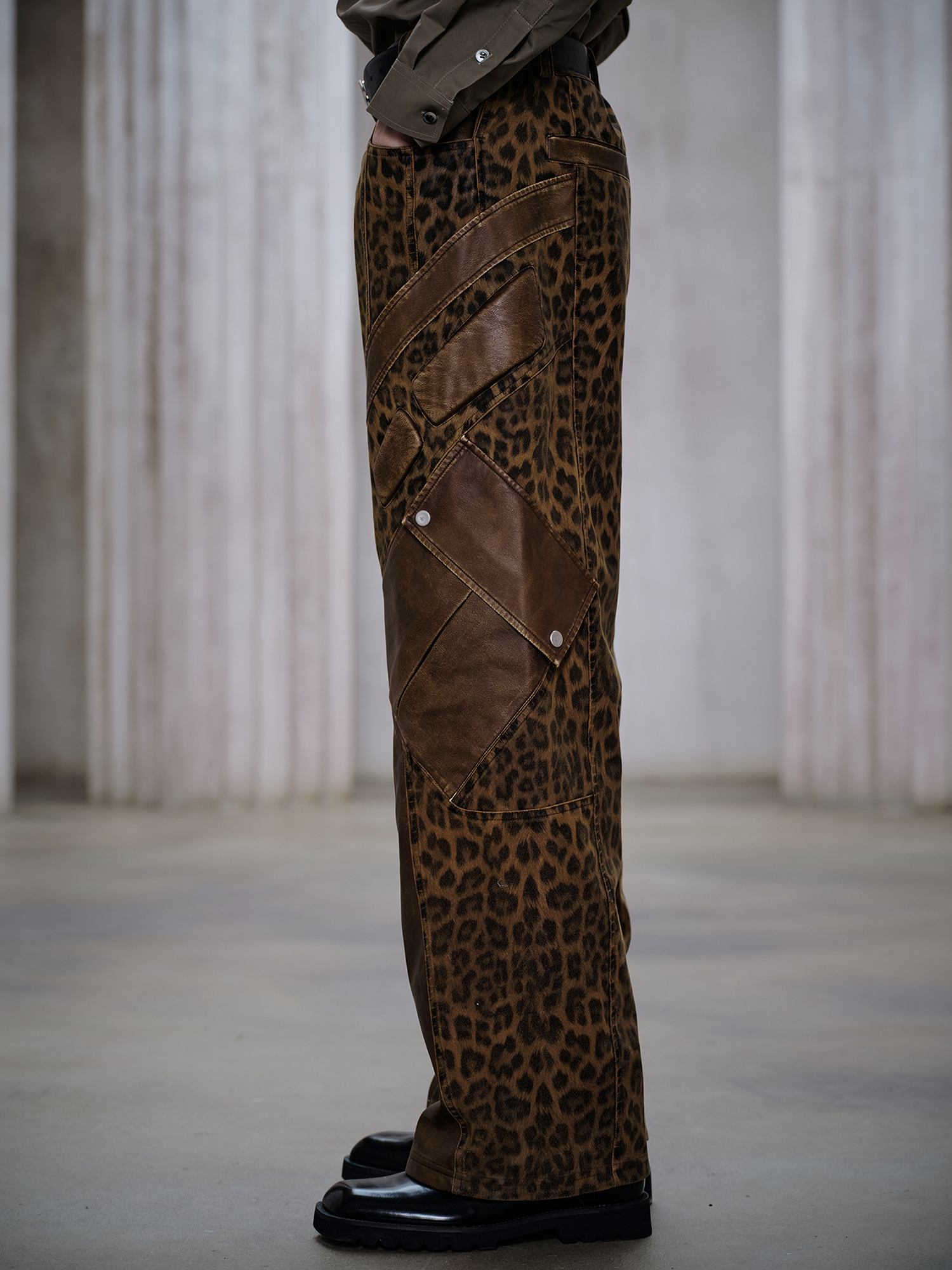 FACEONLAB Leopard Paneled Straight-Leg Pants