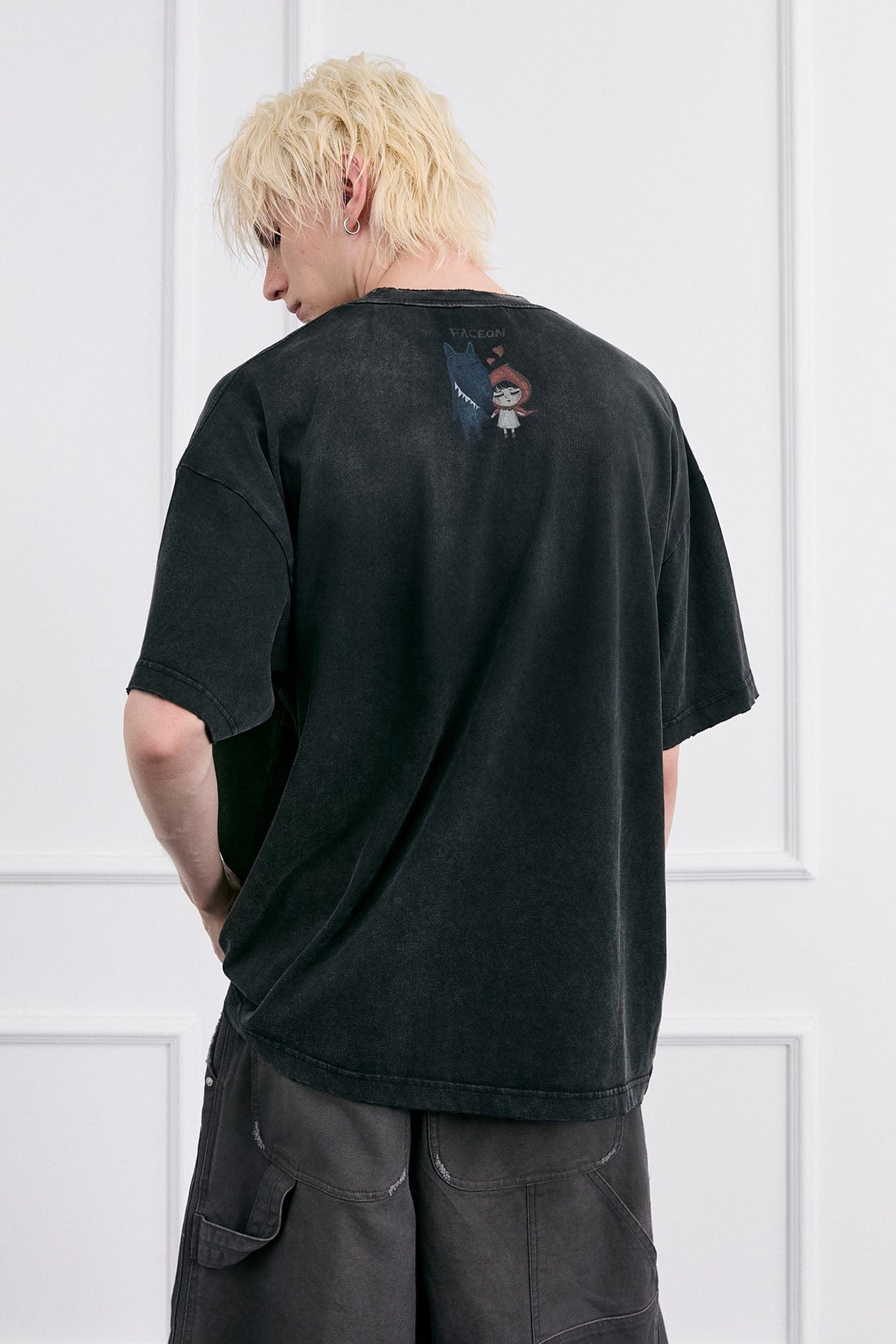 FACEONLAB Big Bad Wolf Oversized T-Shirt, premium urban and streetwear designers apparel on PROJECTISR.com, FACEONLAB