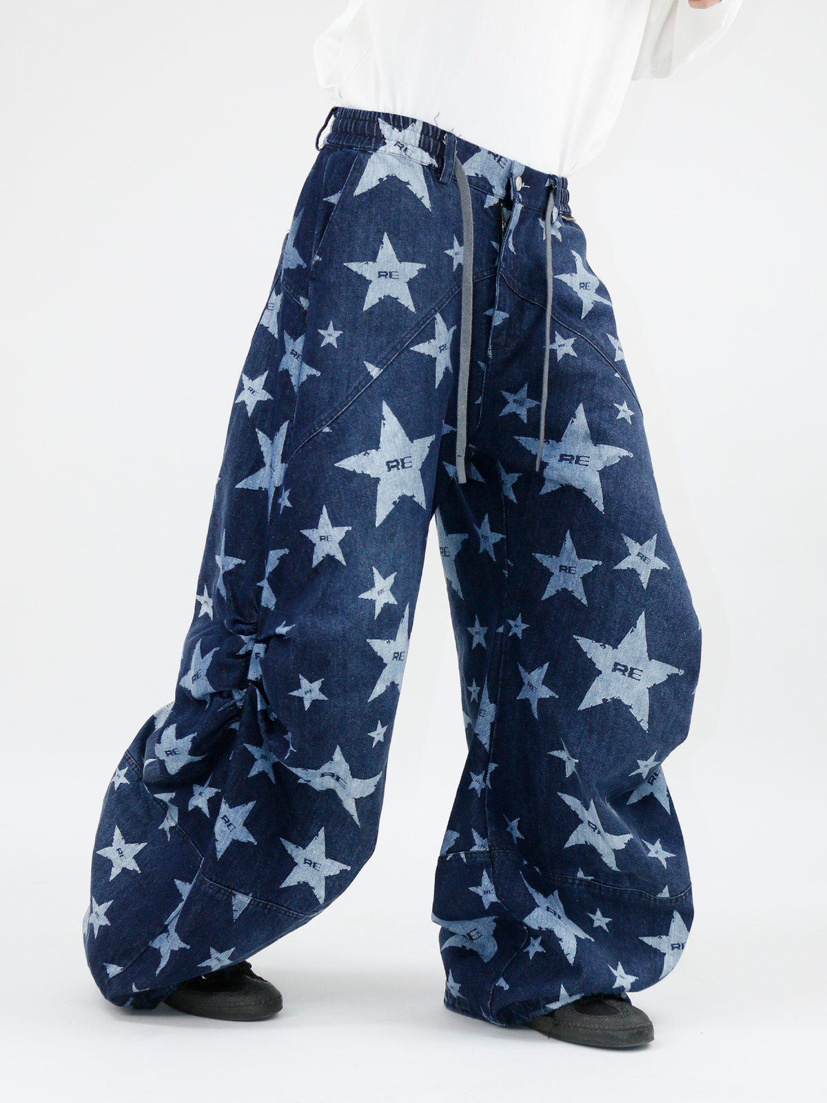 RELABEL Washed Star Full-Print Pleated Wide-Leg Jeans
