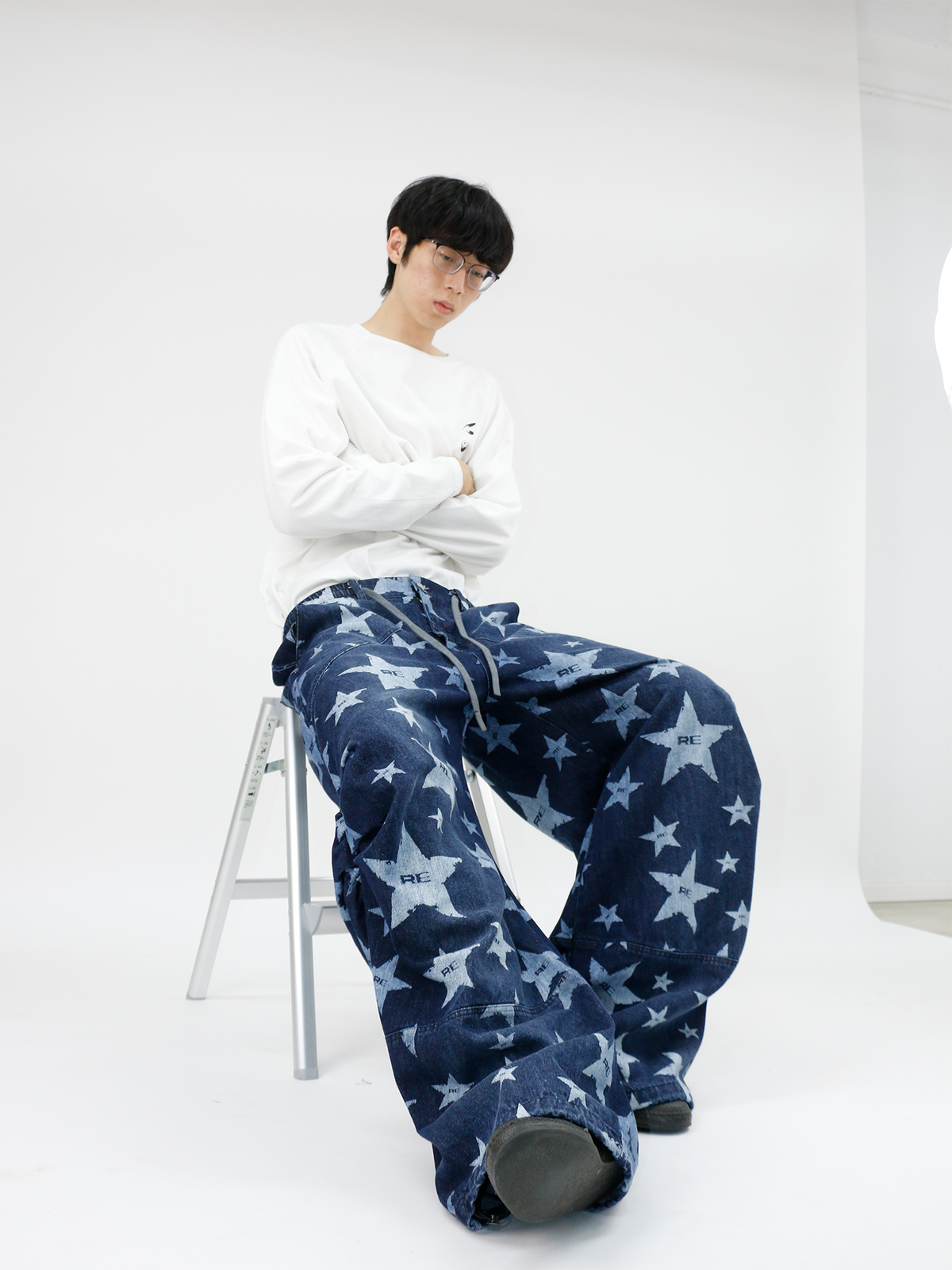 RELABEL Washed Star Full-Print Pleated Wide-Leg Jeans
