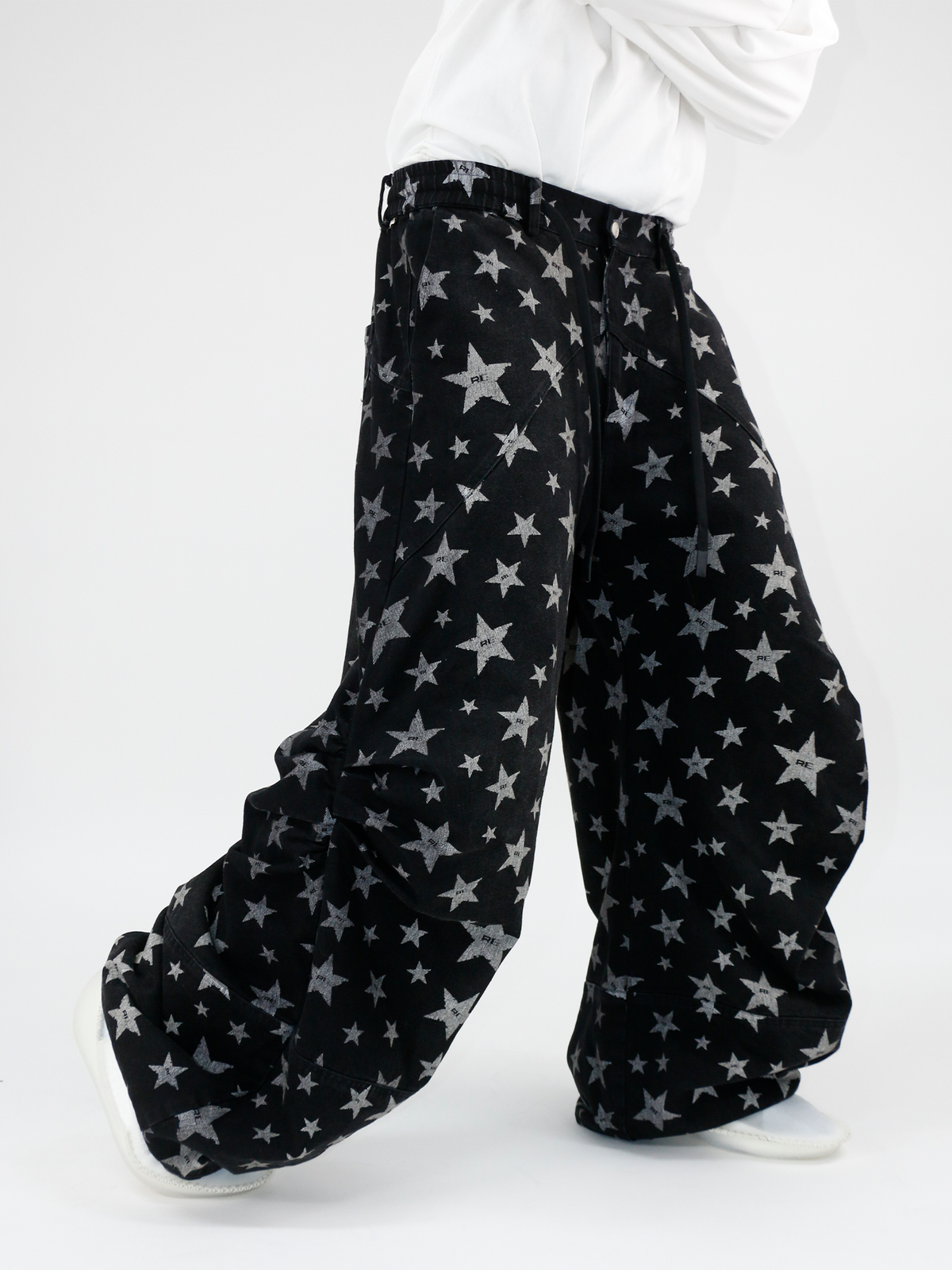 RELABEL Washed Star Full-Print Pleated Wide-Leg Jeans