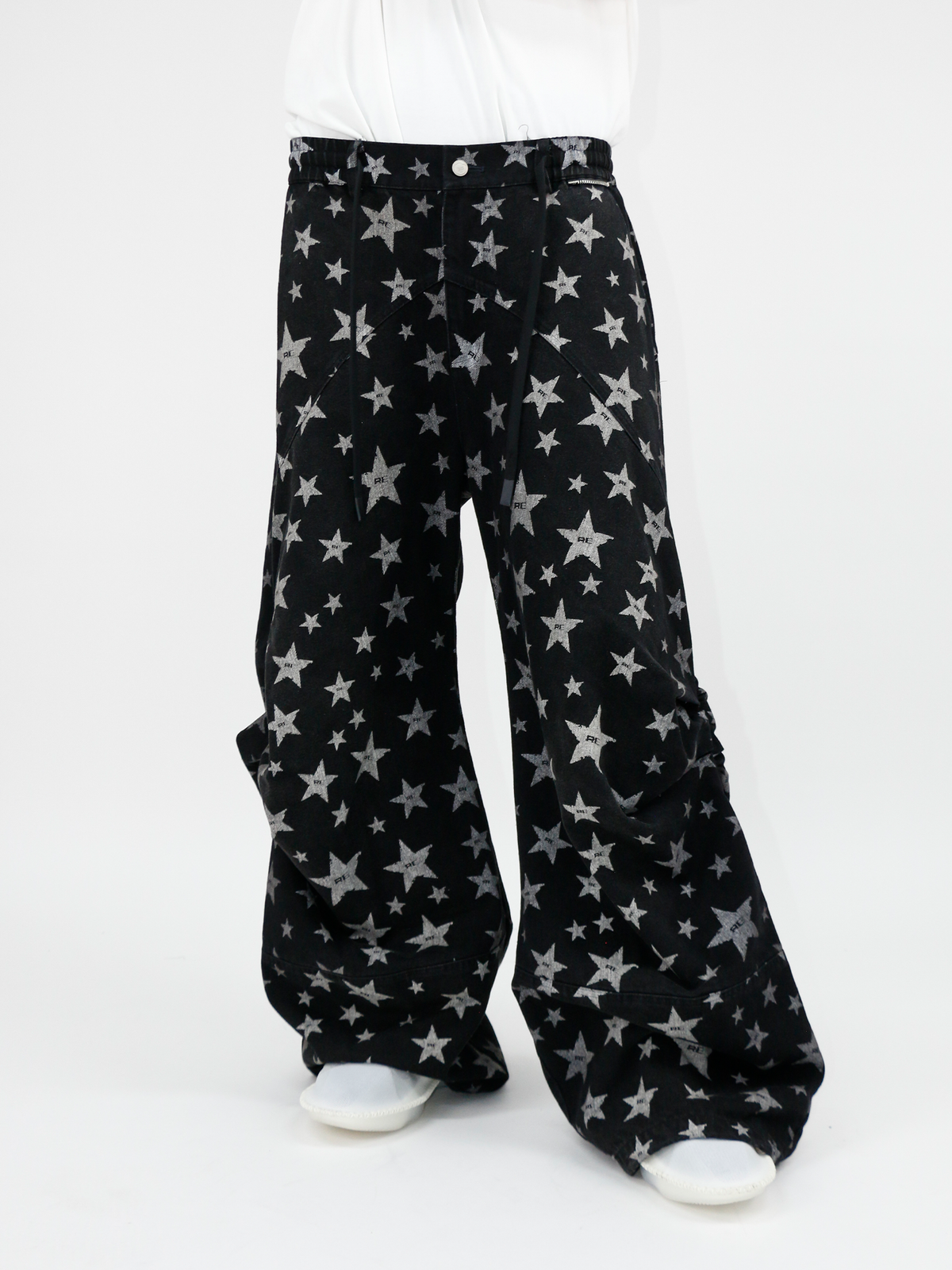 RELABEL Washed Star Full-Print Pleated Wide-Leg Jeans
