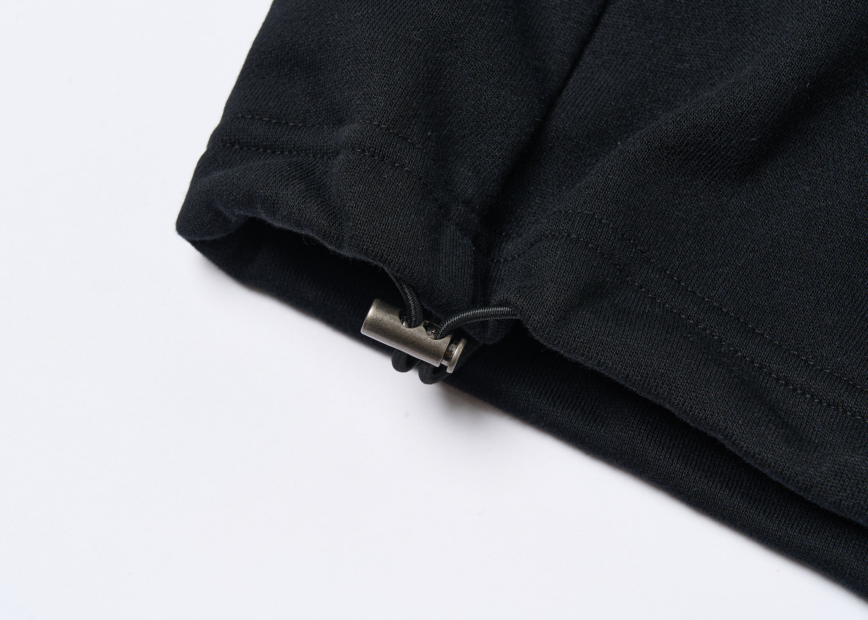 SAXGENWON Studded Graphic Straight-Leg Sweatpants