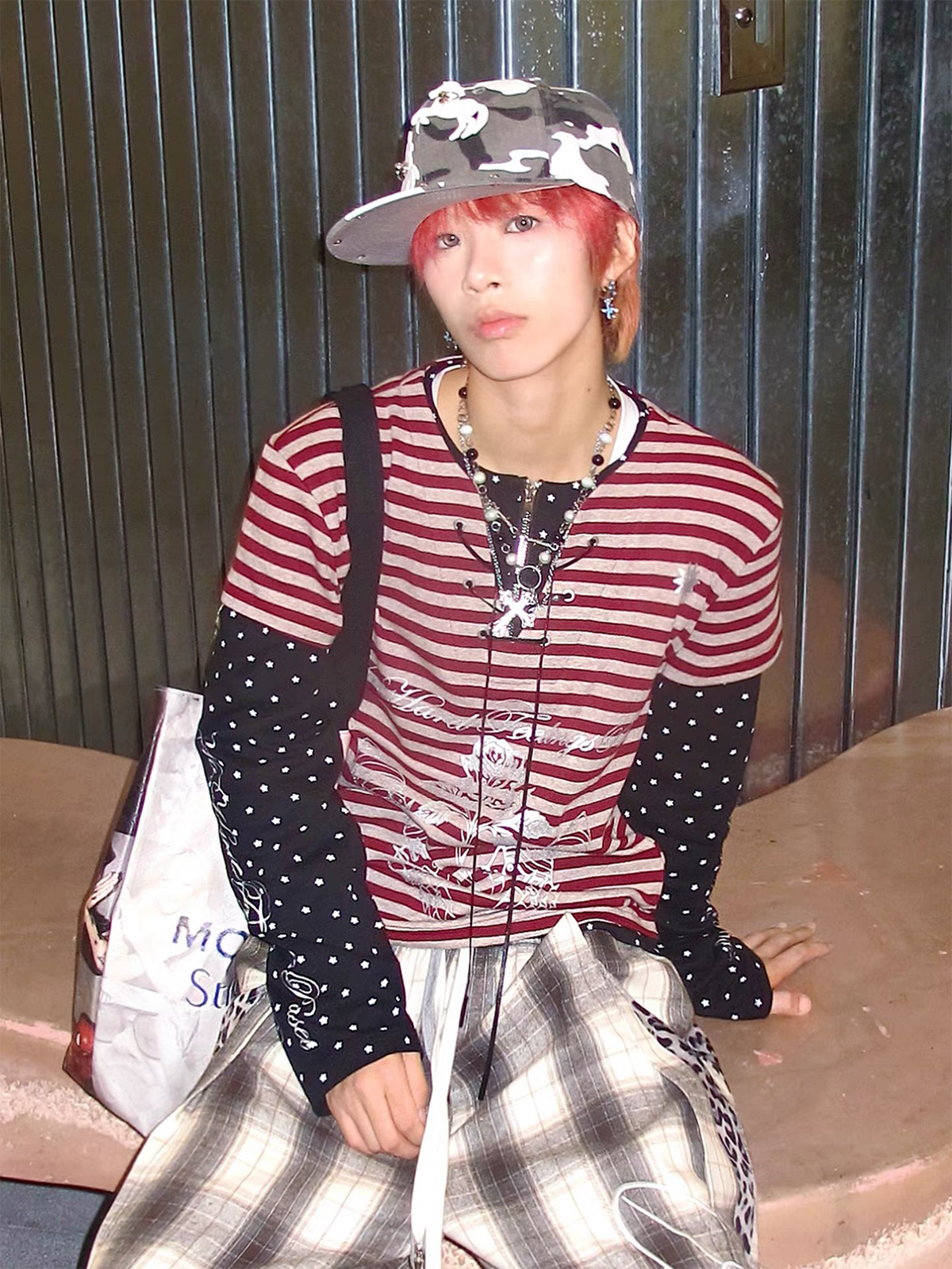 PASET Retro Striped Star Graphic Henley Long-Sleeve Tee