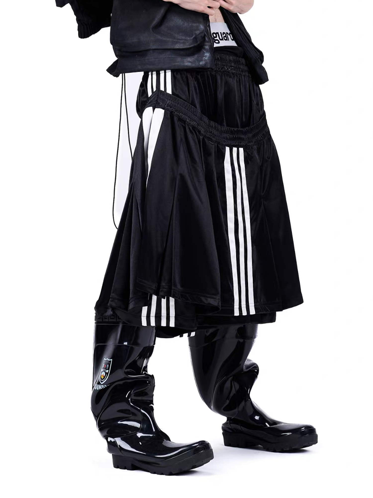 VANGUARDIA Contrast Layered Sagging Shorts