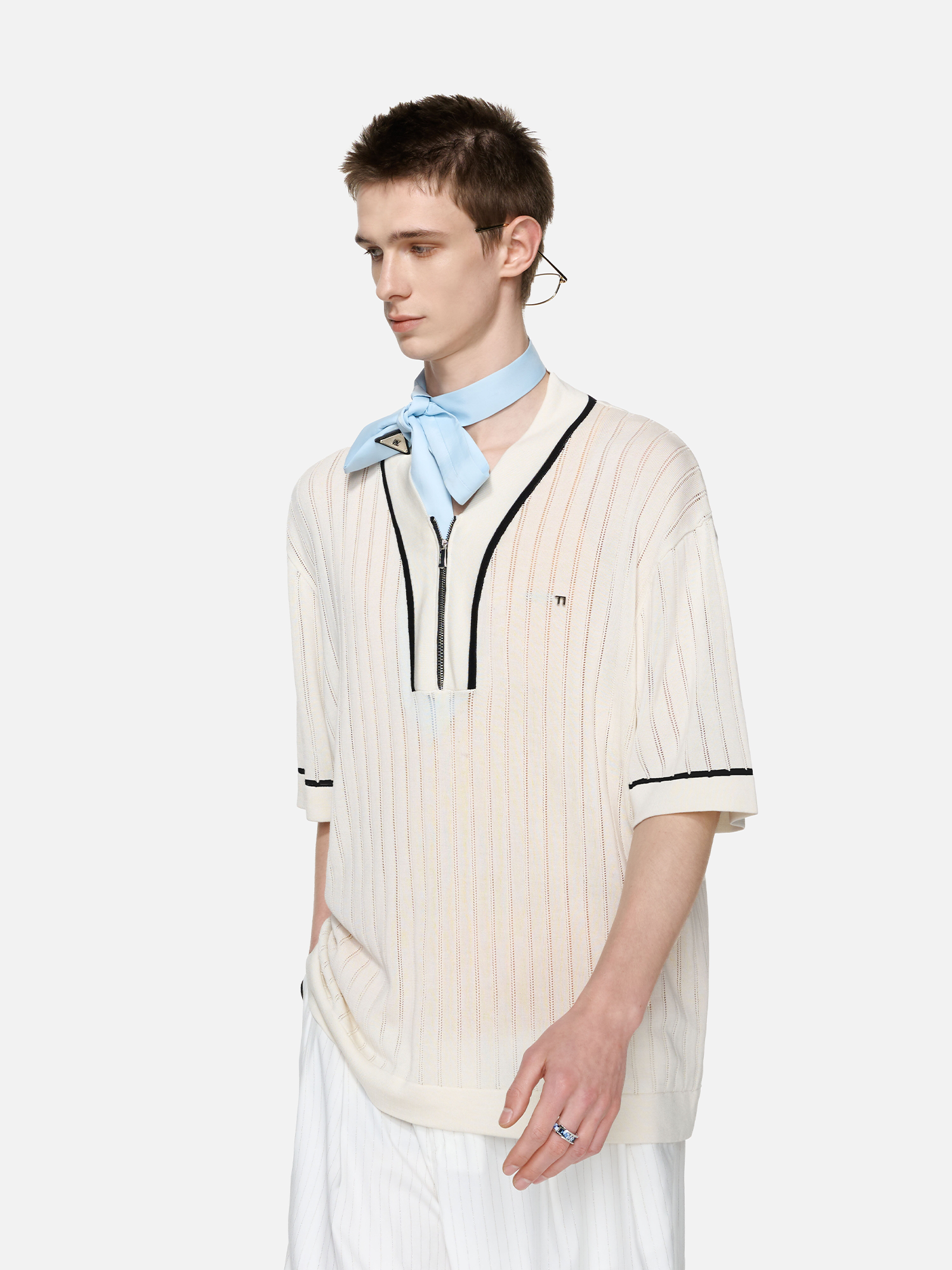 TIWILLTANG Openwork Contrast Trim Zip-Neck Knitted T Shirt