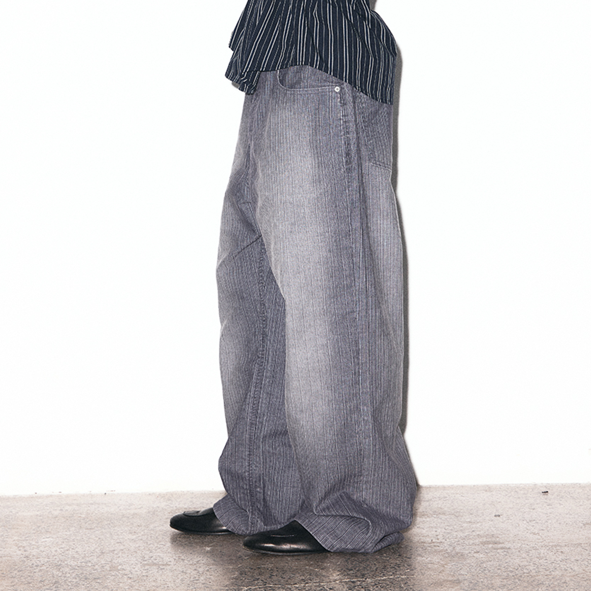 TRECLUB Washed Striped Straight-Leg Jeans