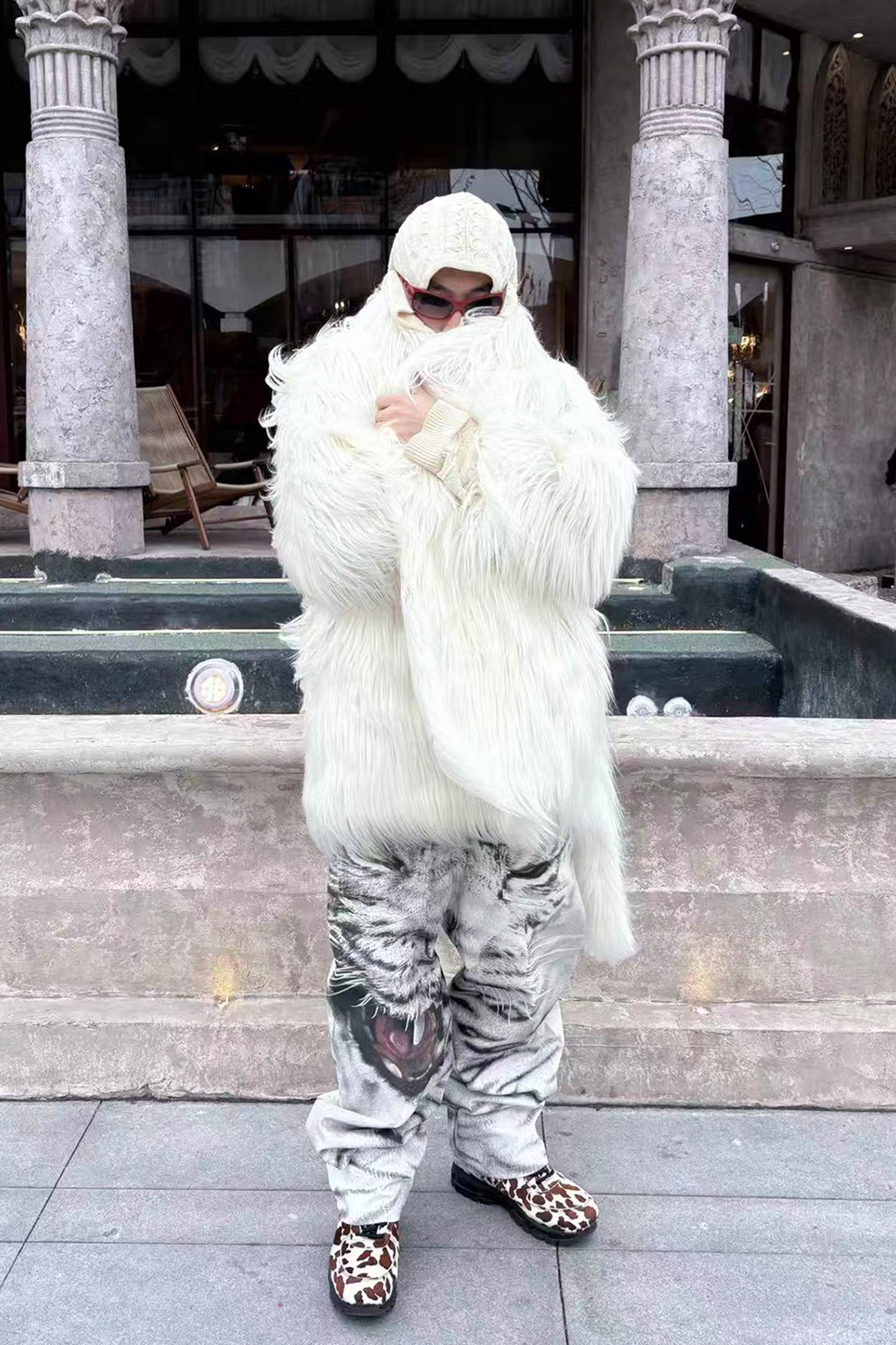 TECNINEGROUP Waxed White Tiger Full-Print Pants