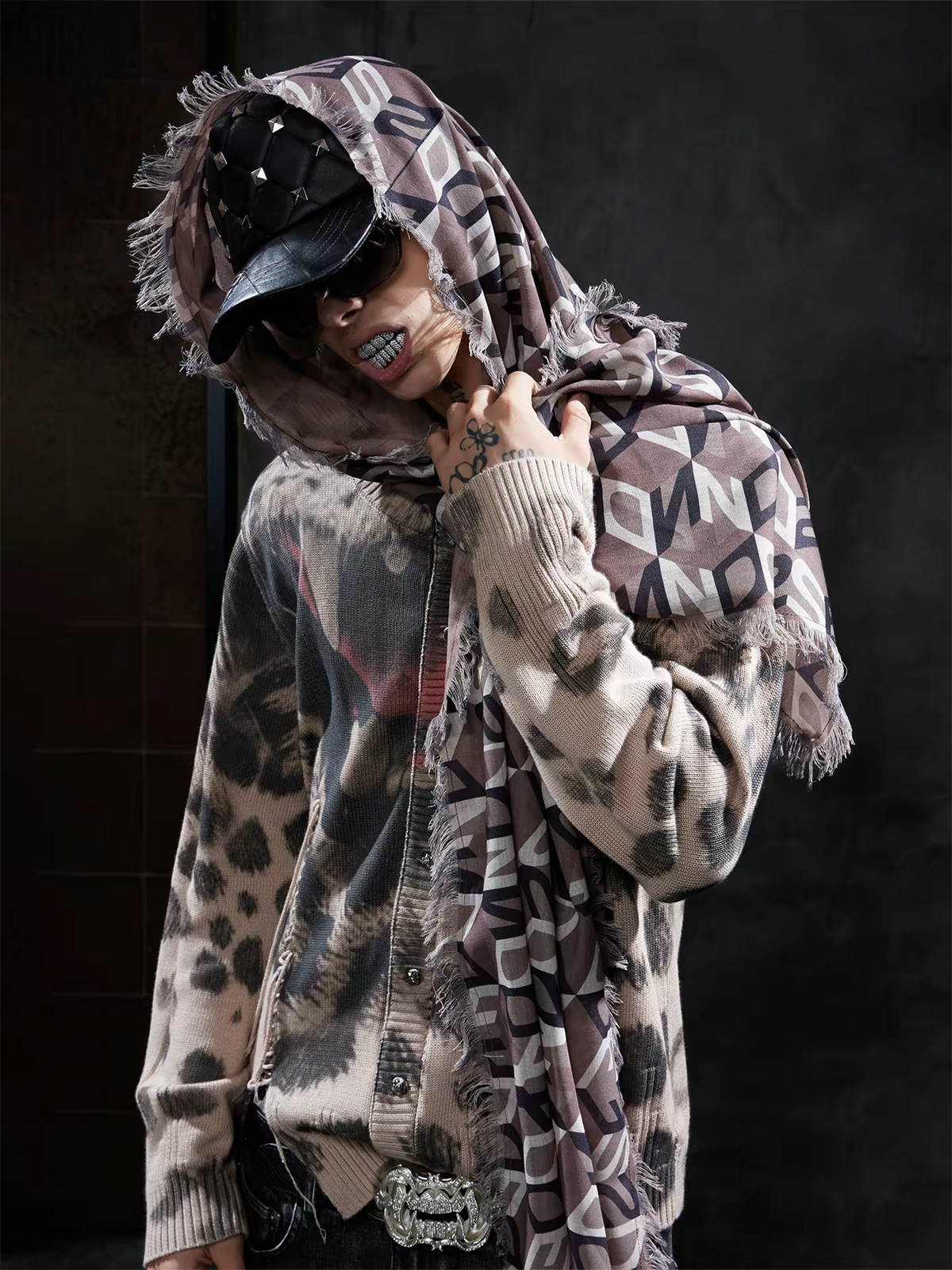 DND4DES Logo Graphic Frayed-Edge Longline Scarf