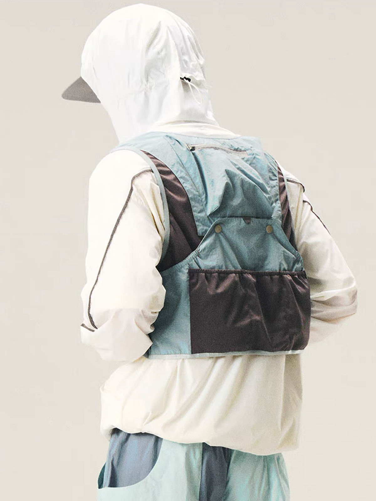 HALCYON Splash-Proof Multi-Pocket Vest