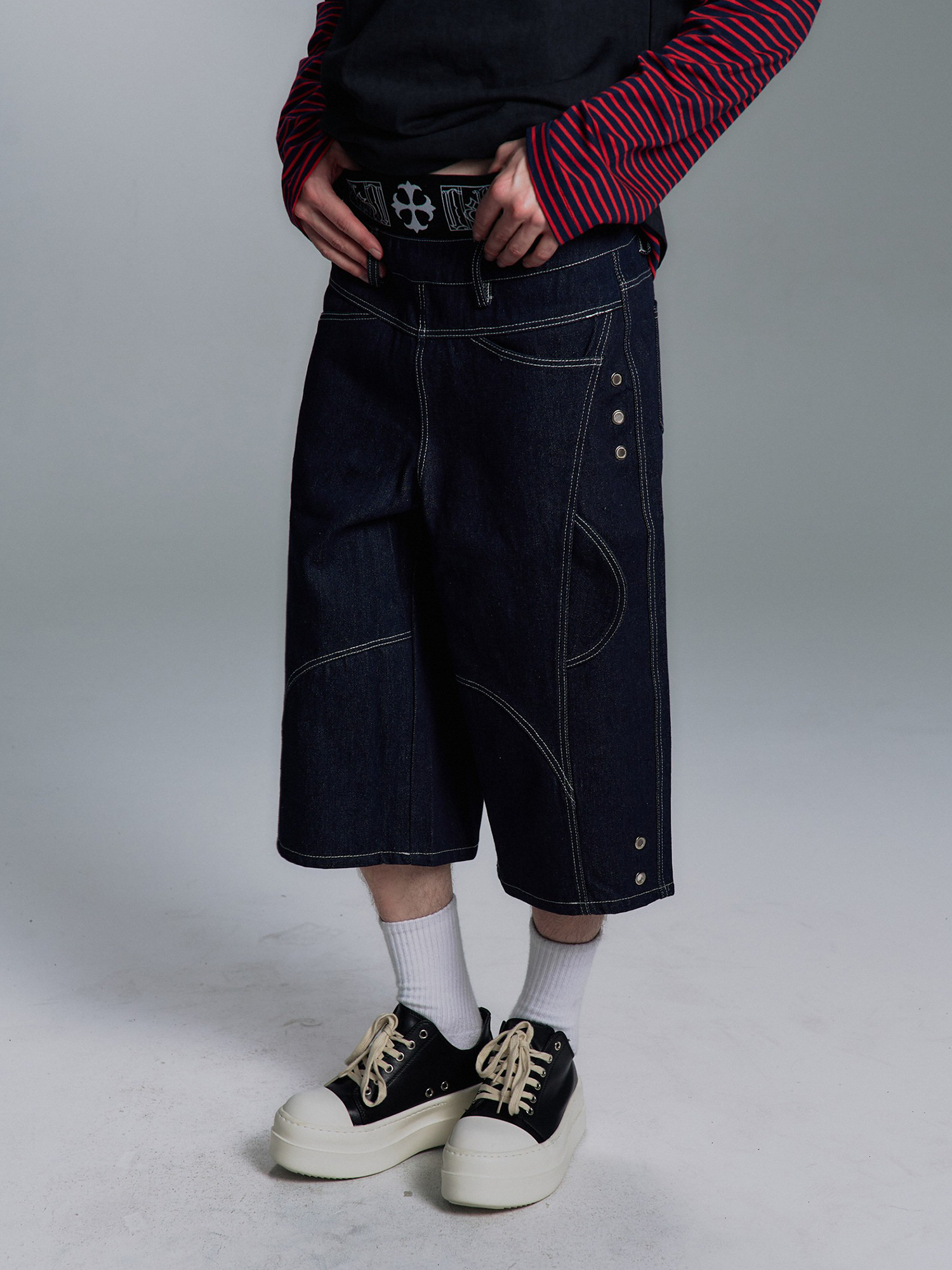 PAIKI Retro Double-Waist Contrast Stitch Cargo Shorts
