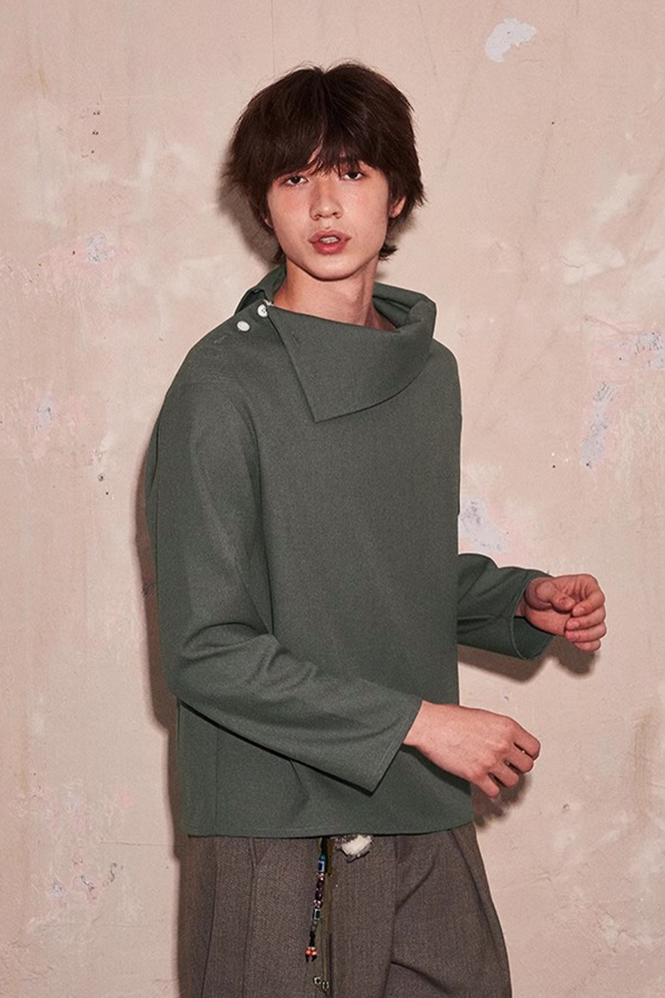 SAME FLOW Essential Asym Cowl Collar Drape Pullover