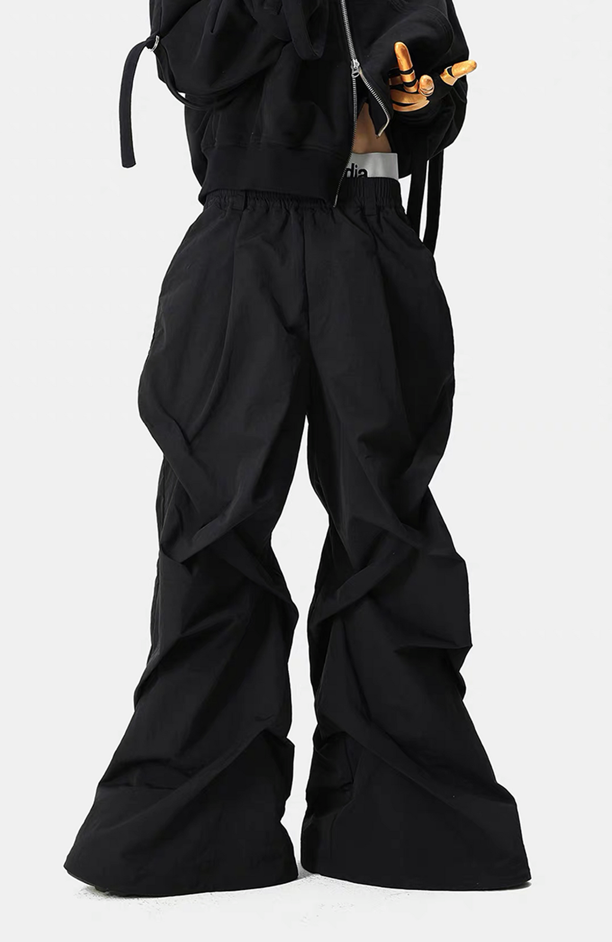 VANGUARDIA Crinkled Wide-Leg Nylon Flared Cargo Pants