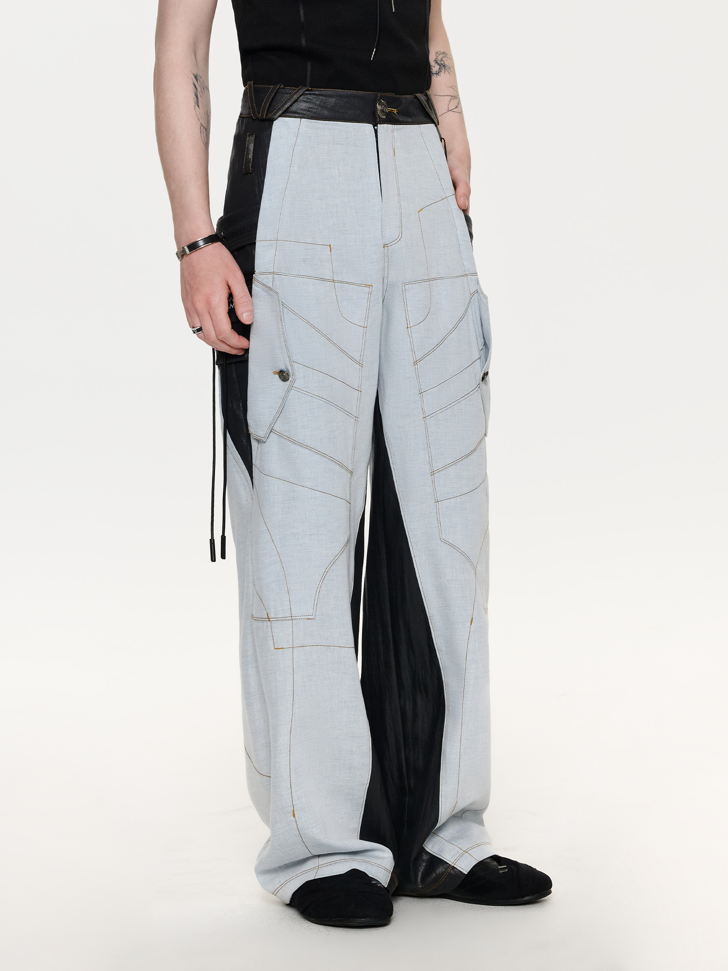 TIWILLTANG Contrast Stitch Paneled Wide-Leg Pants