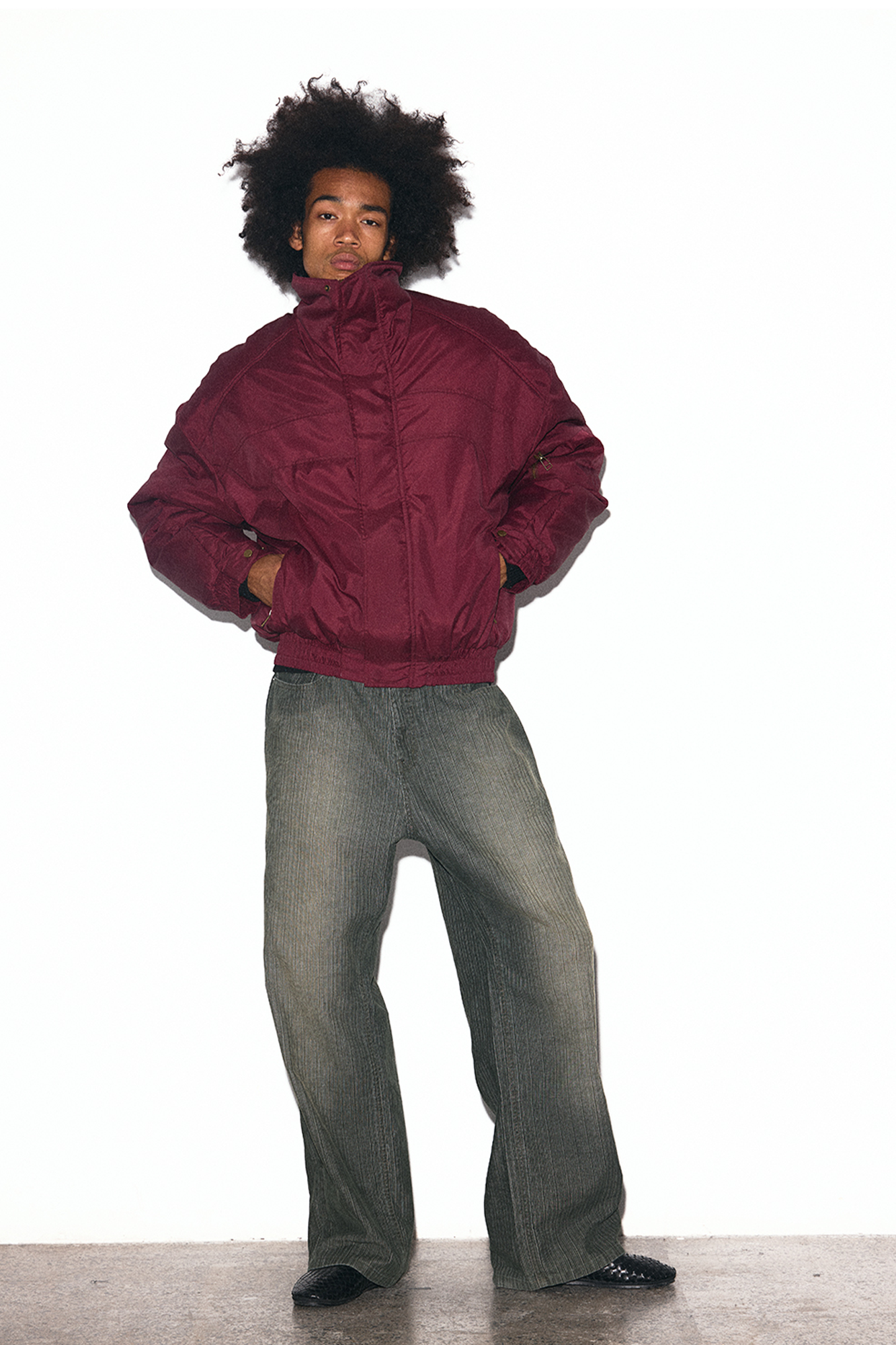 TRECLUB Modern High-Neck Cropped Down Jacket