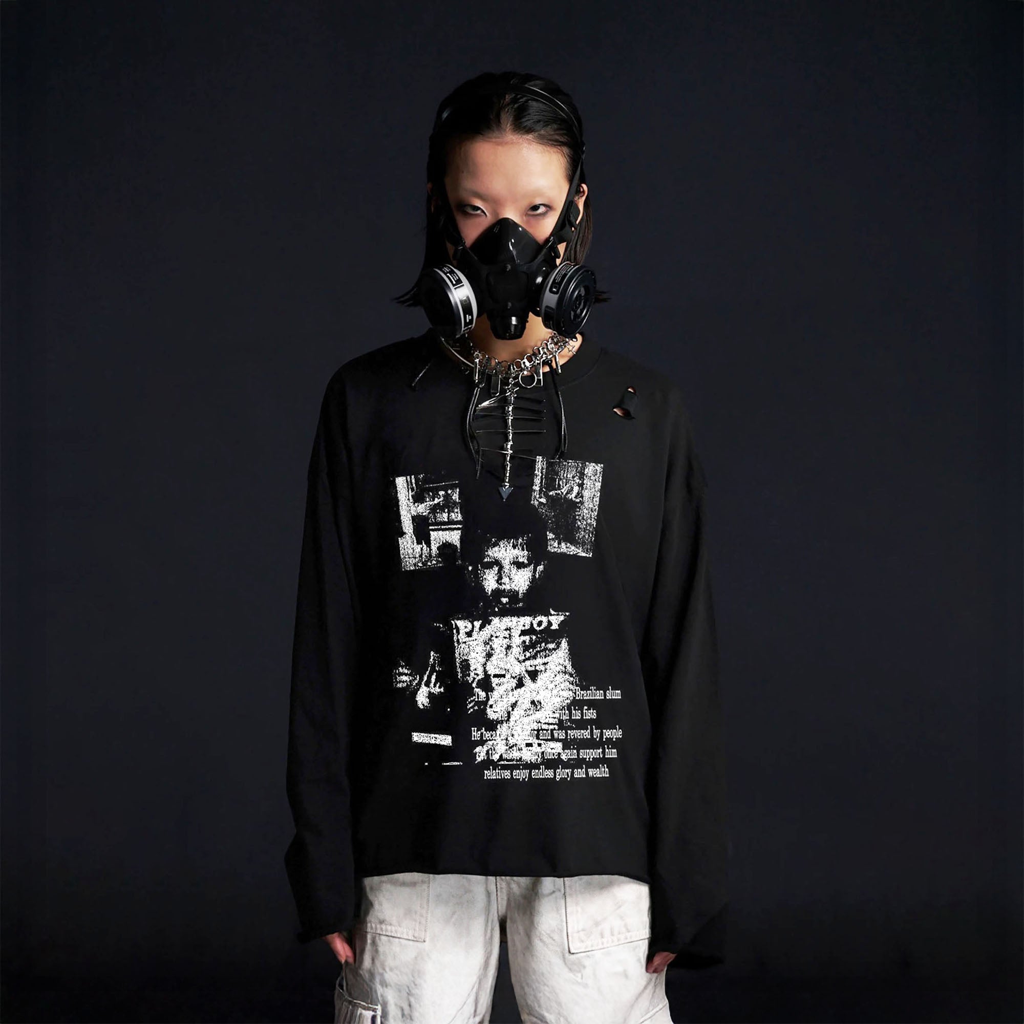 RECOVER ZONE Distressed Graphic Long Sleeve Tee