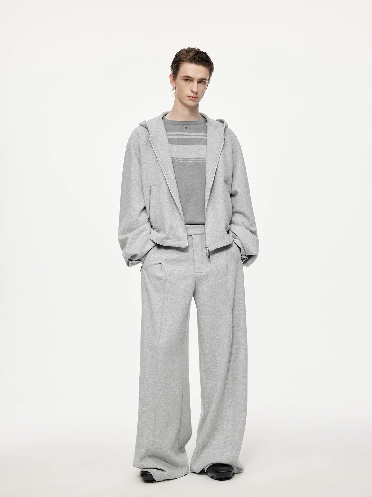 TIWILLTANG Structured Hooded Cropped Sweatshirt