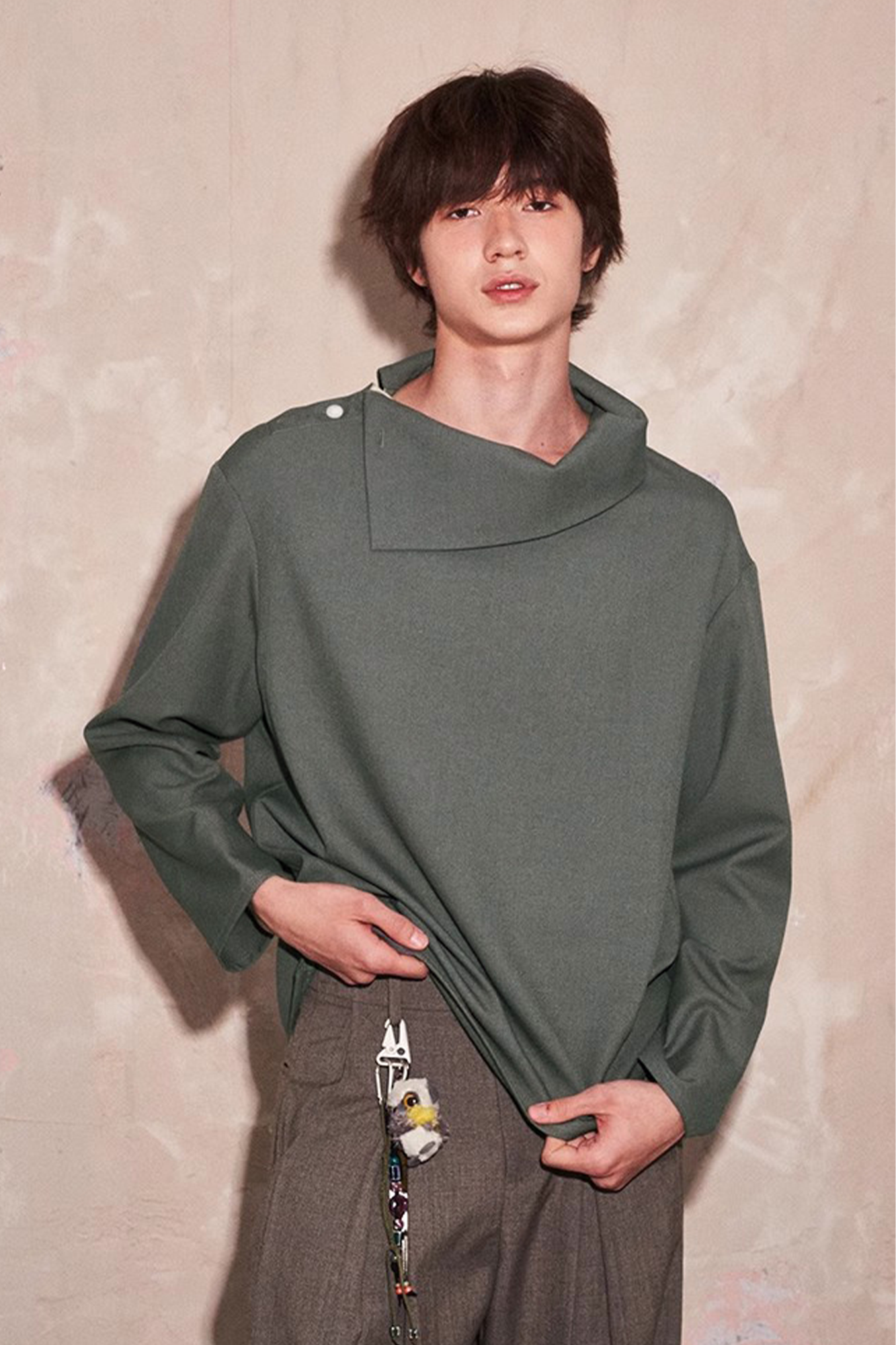 SAME FLOW Essential Asym Cowl Collar Drape Pullover