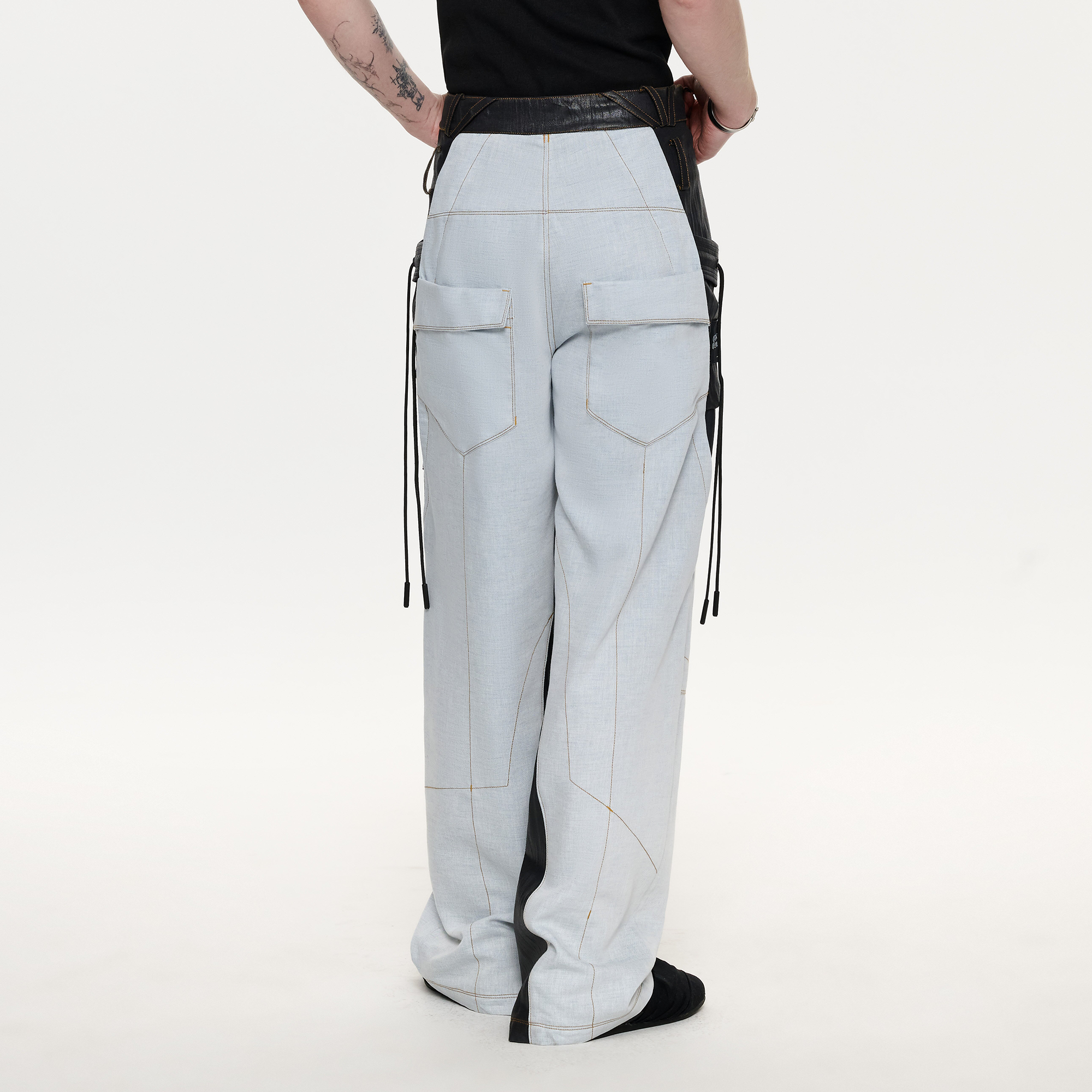 TIWILLTANG Contrast Stitch Paneled Wide-Leg Pants