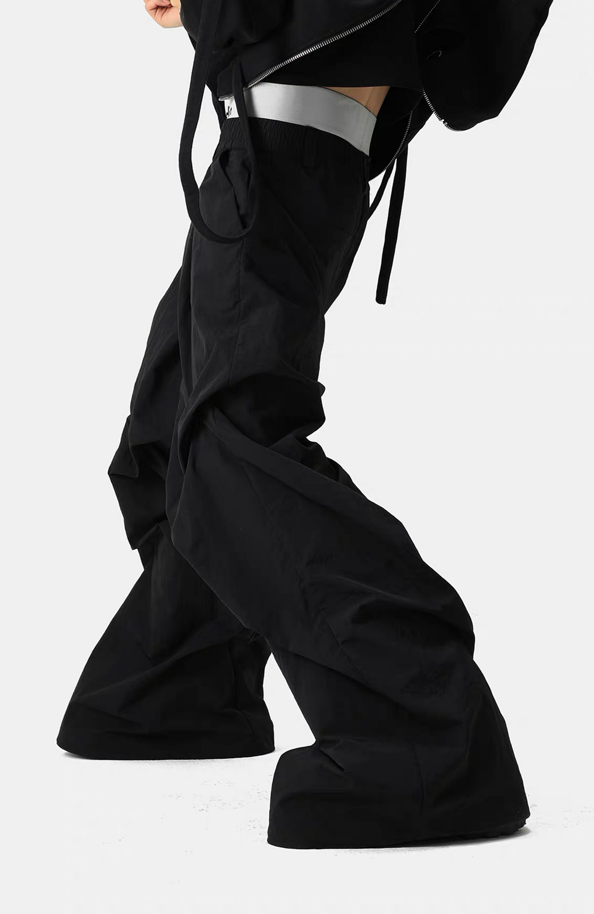 VANGUARDIA Crinkled Wide-Leg Nylon Flared Cargo Pants