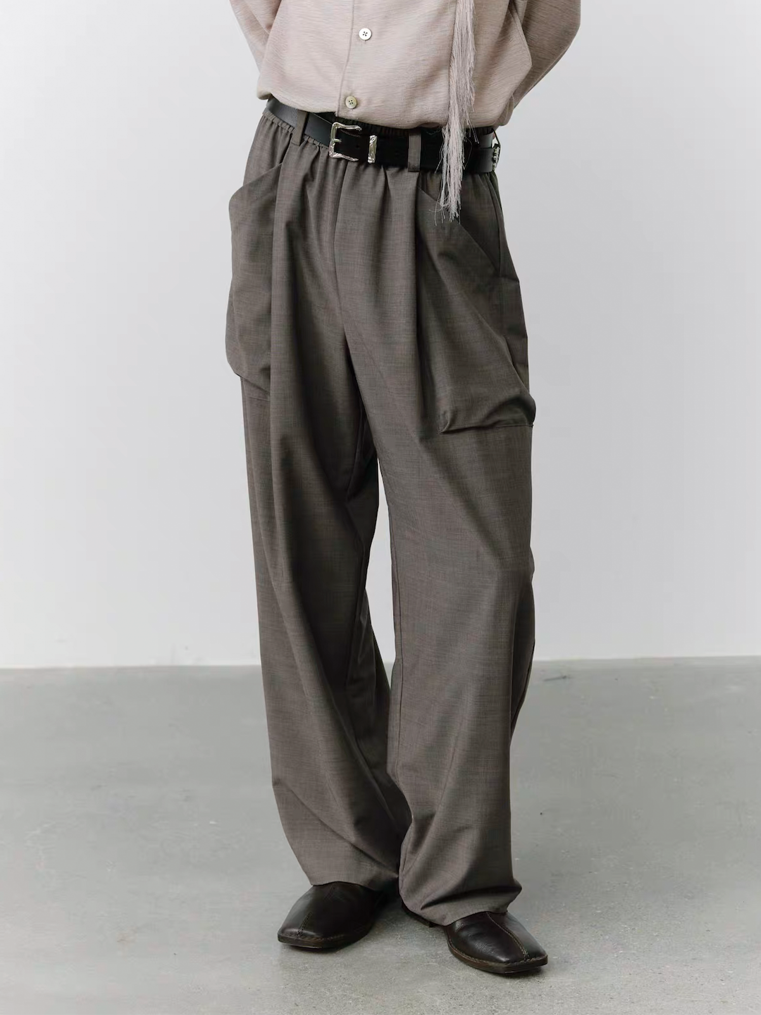 GRAINMUSTARD Retro Patch Pocket Pleated High-Waist Trousers, premium urban and streetwear designers apparel on PROJECTISR.com, GRAINMUSTARD