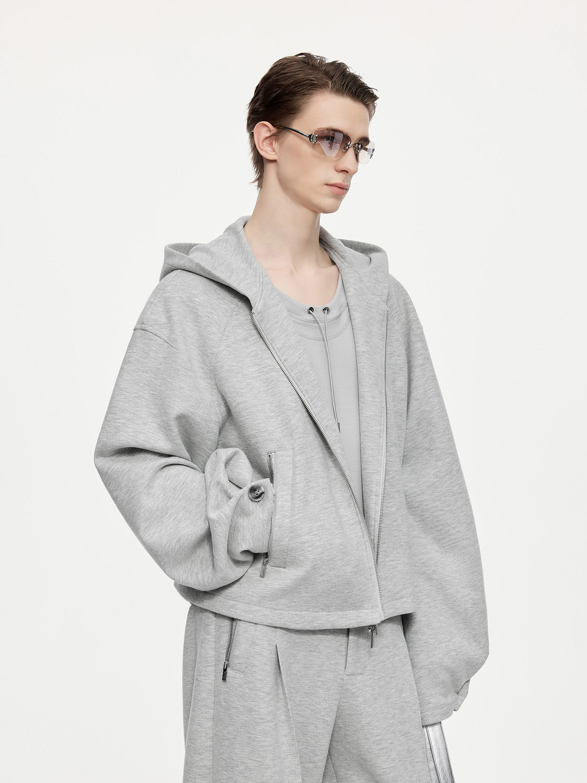 TIWILLTANG Structured Hooded Cropped Sweatshirt