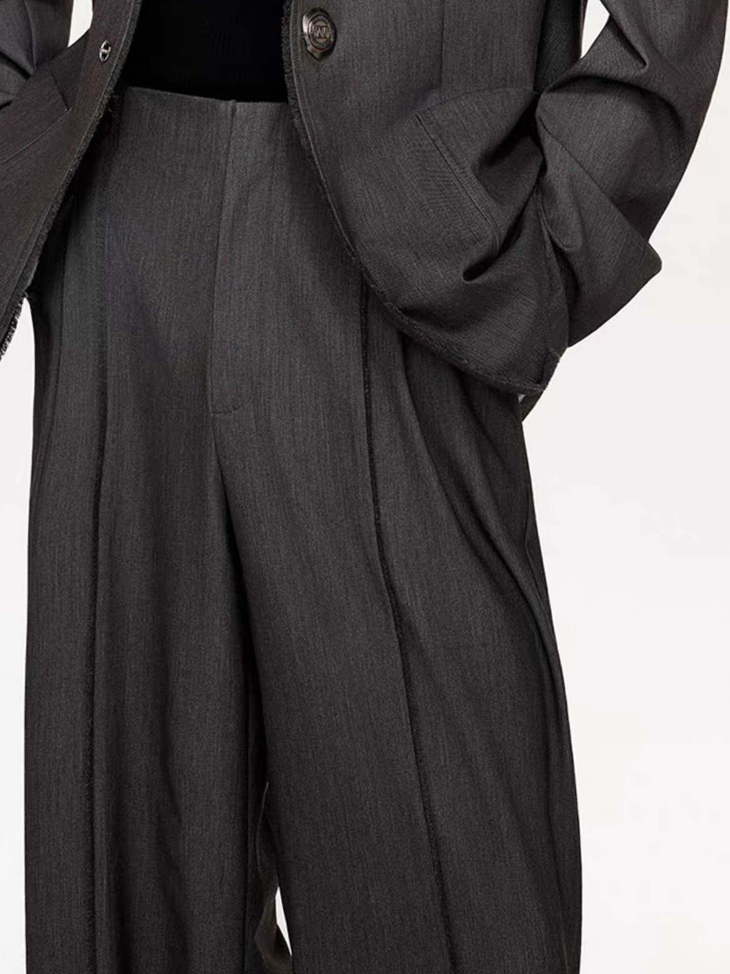 TIWILLTANG Classic Raw Edge Straight-Leg Trousers