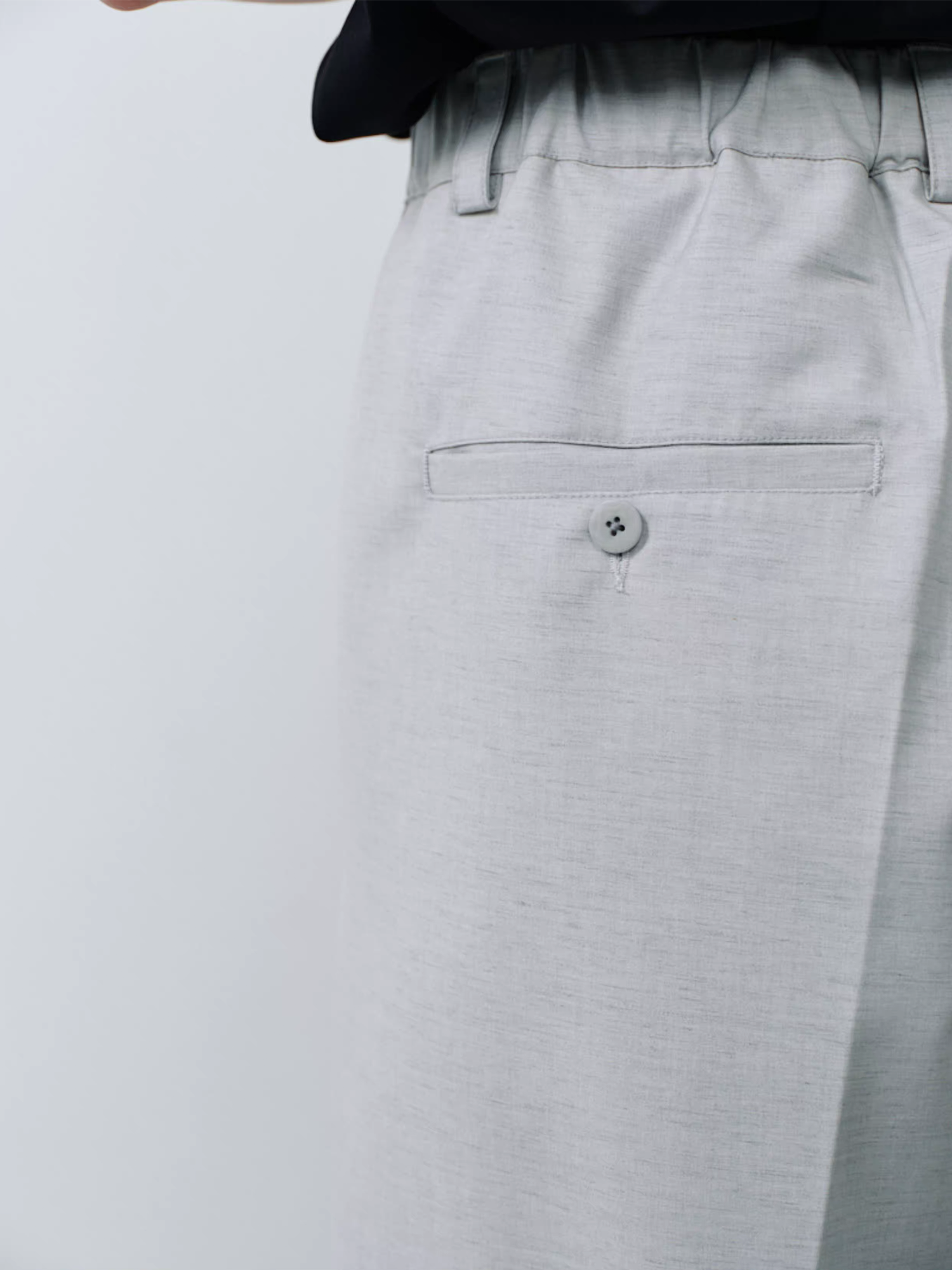 GRAINMUSTARD Pleated Linen-Blend Belt Tailored Shorts