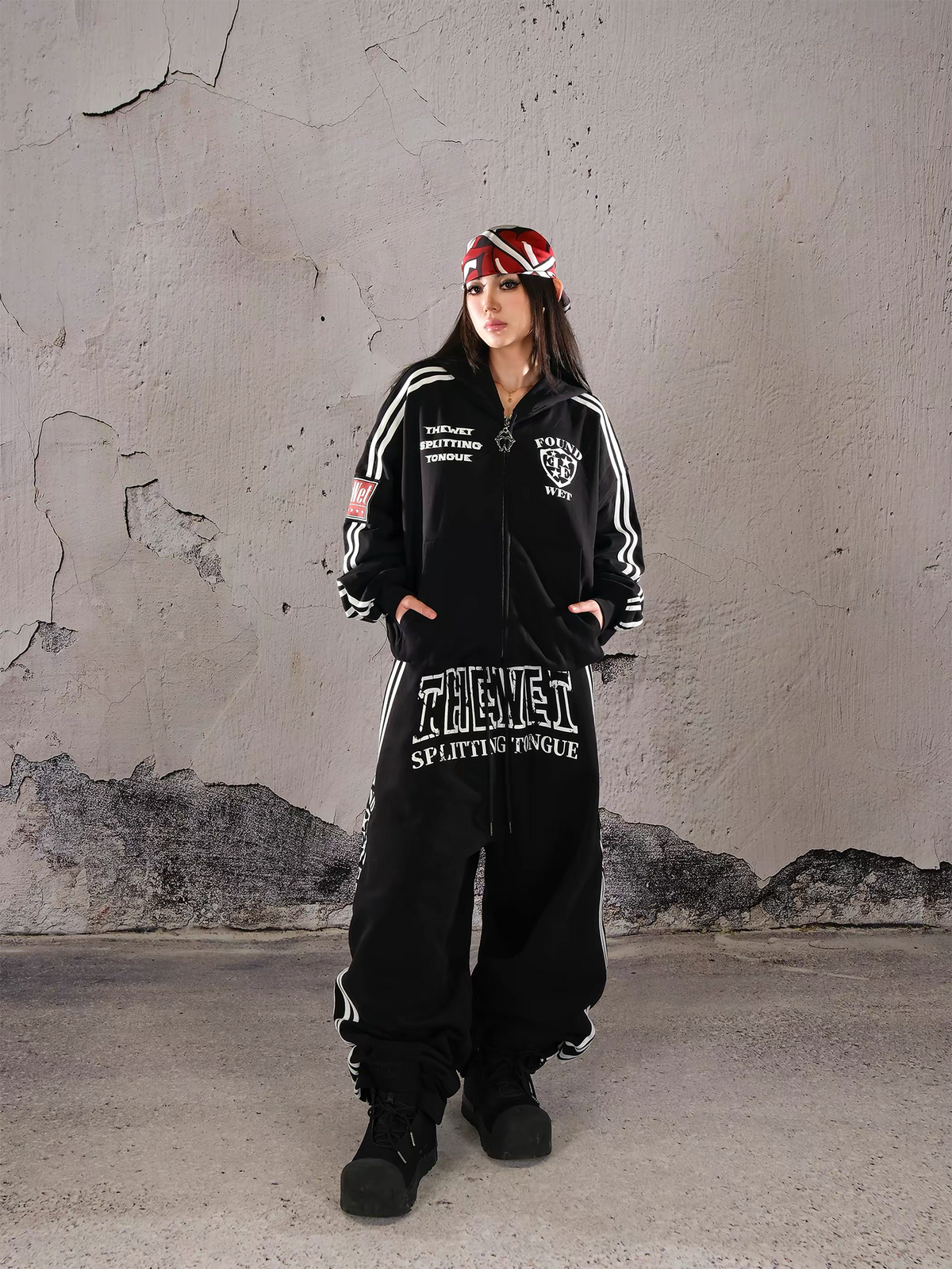 THEWET Graphic Striped Zip-Up Hooded Jacket