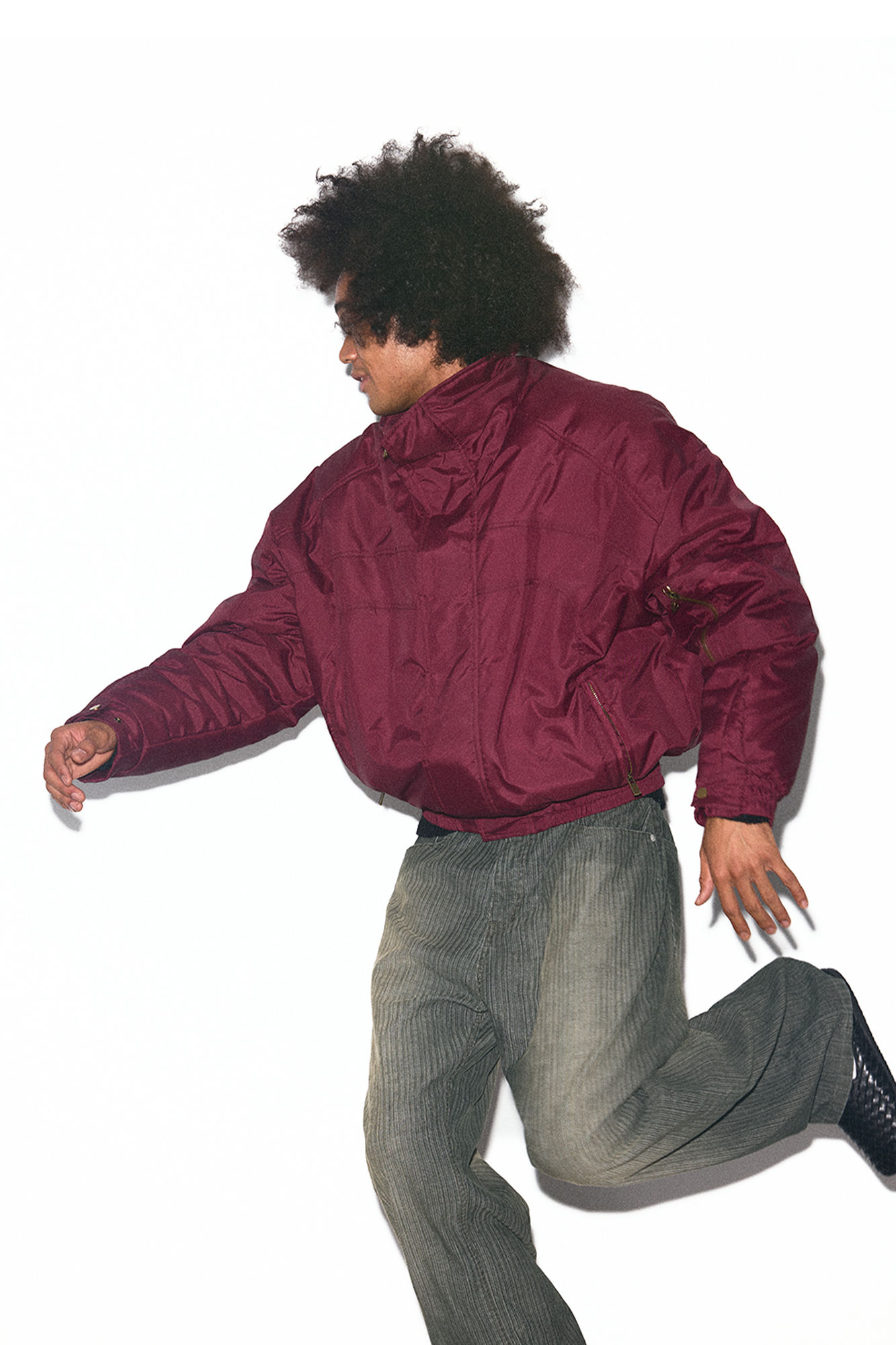 TRECLUB Modern High-Neck Cropped Down Jacket